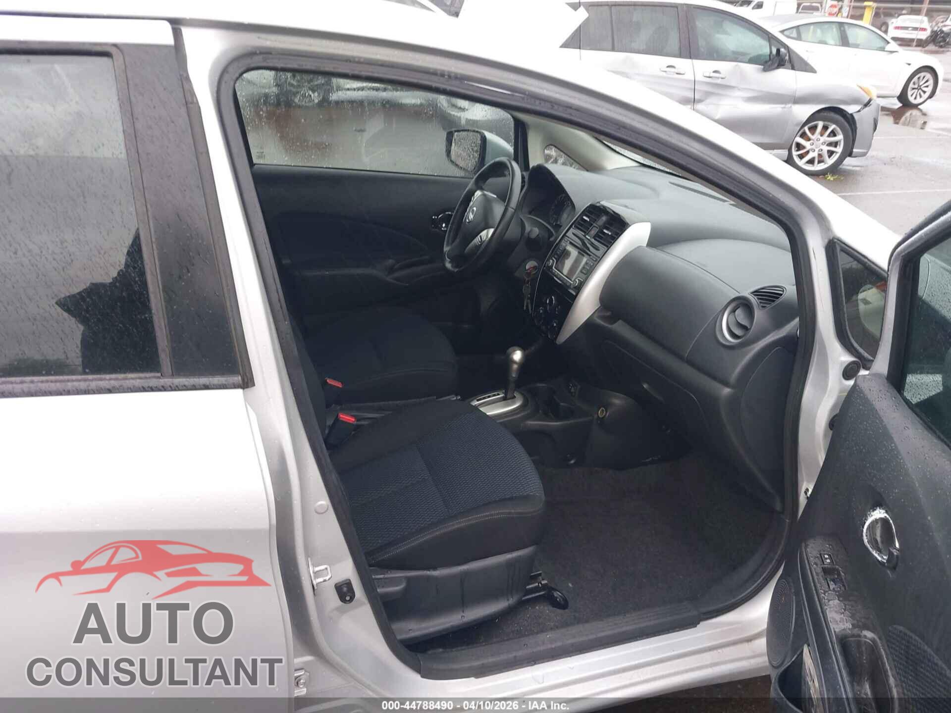 NISSAN VERSA NOTE 2018 - 3N1CE2CP4JL367915