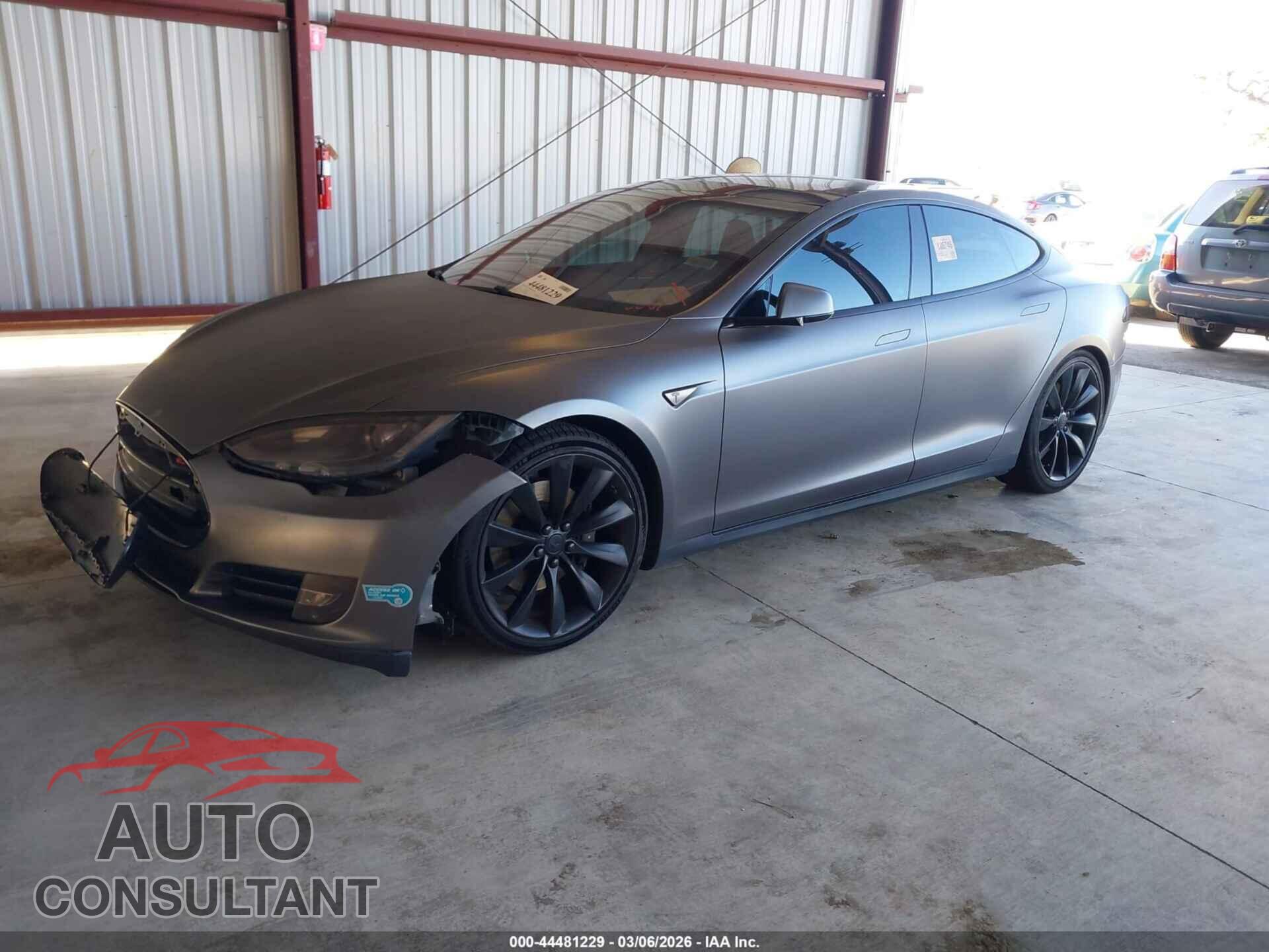 TESLA MODEL S 2013 - 5YJSA1CPXDFP26752