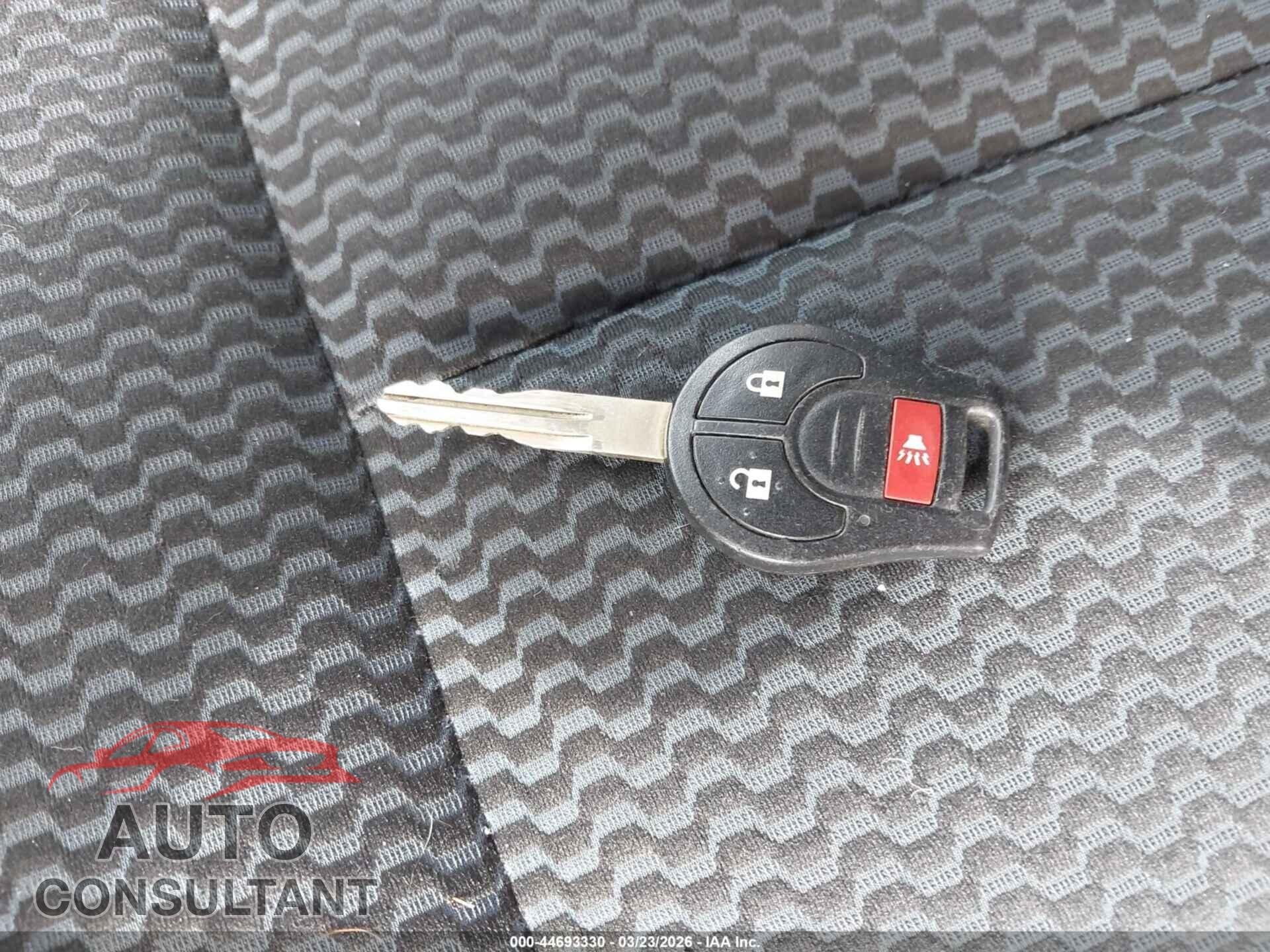 NISSAN VERSA NOTE 2017 - 3N1CE2CP3HL370914
