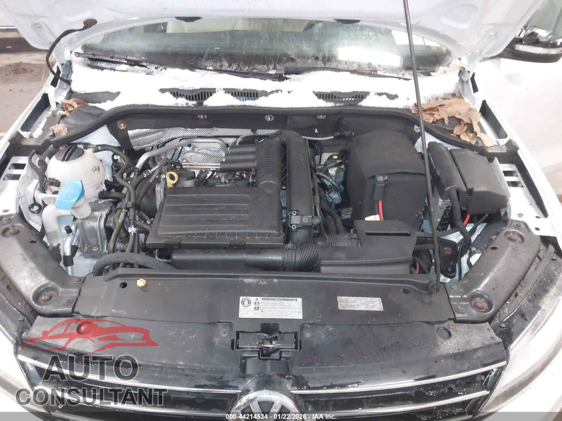 VOLKSWAGEN JETTA 2017 - 3VWDB7AJ7HM294174
