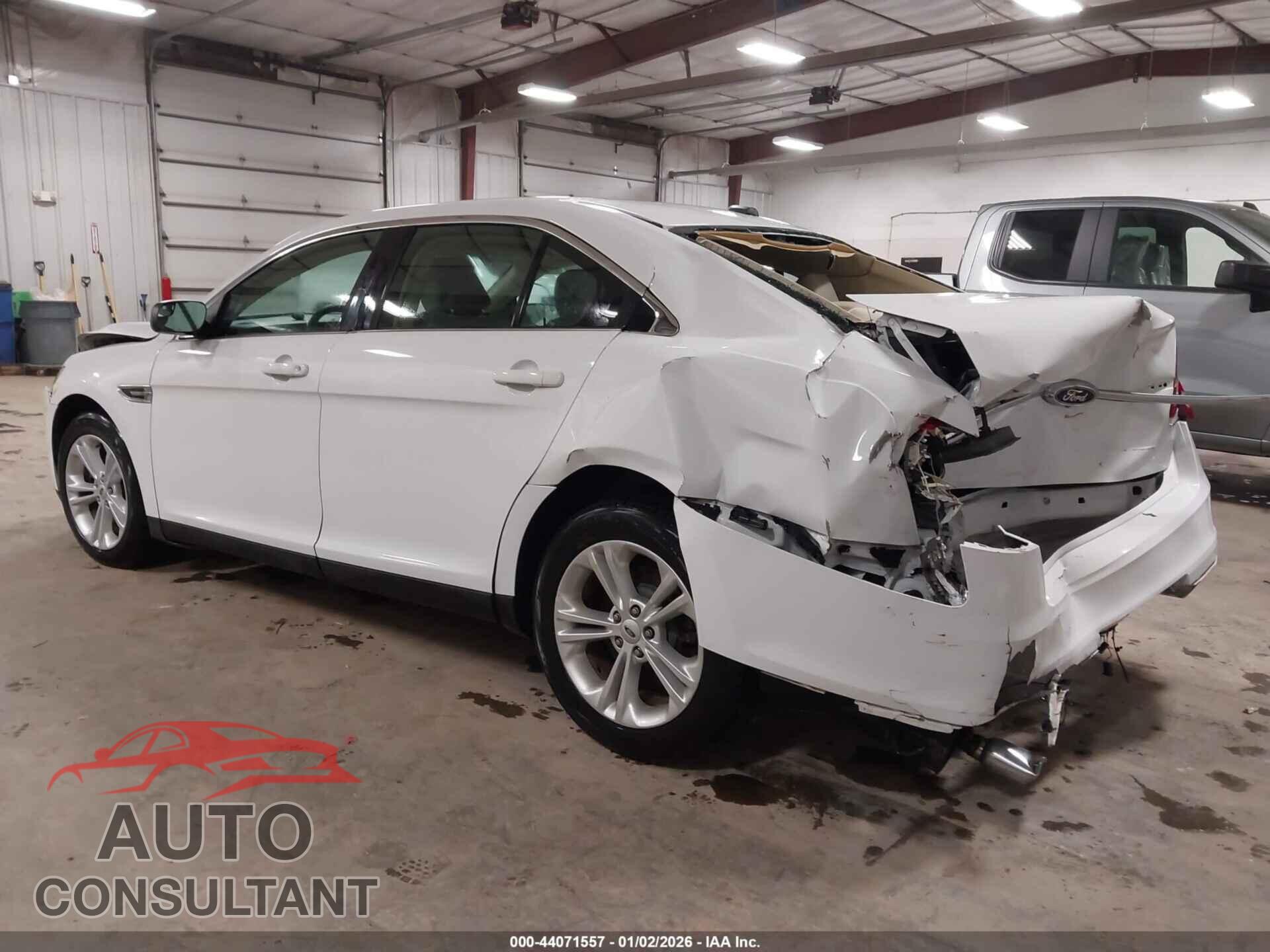 FORD TAURUS 2015 - 1FAHP2D85FG157183