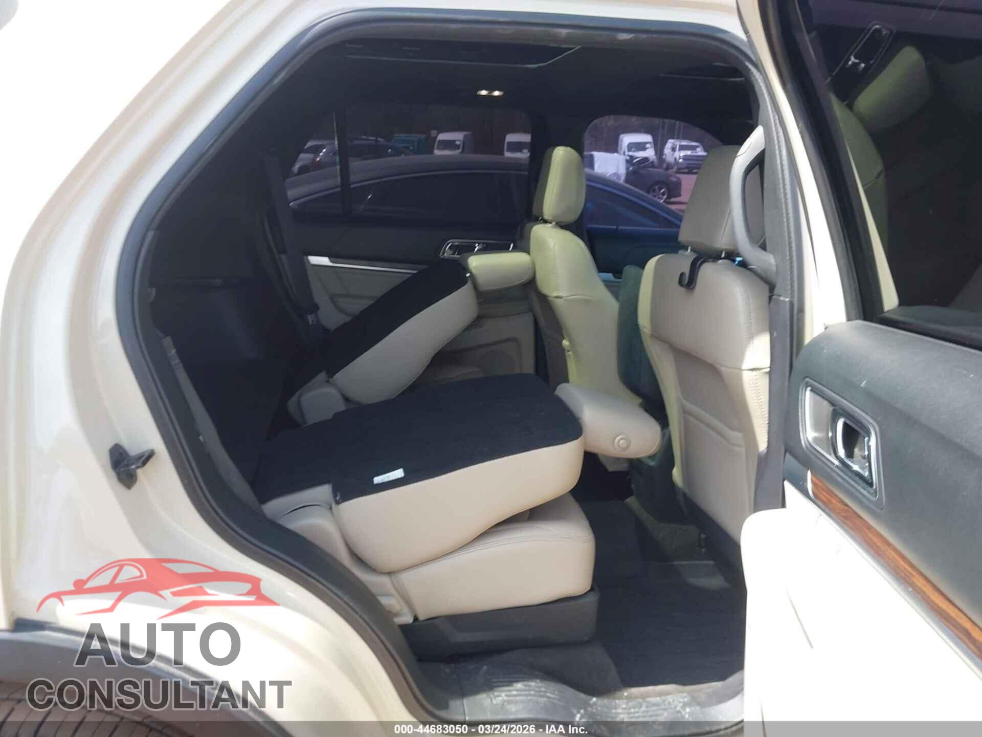 FORD EXPLORER 2018 - 1FM5K7F86JGB74746