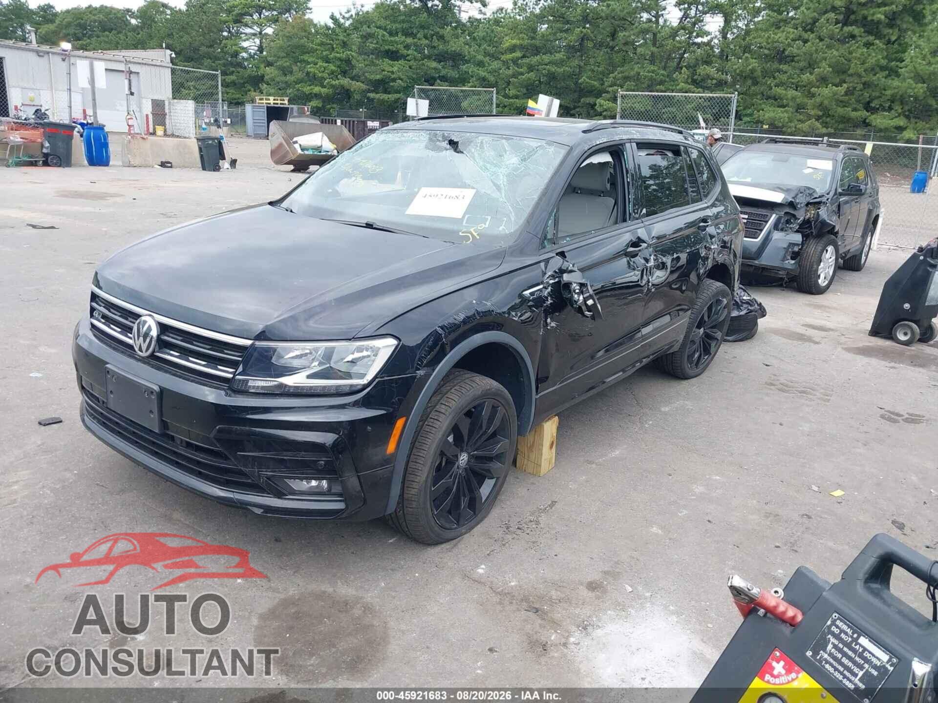 VOLKSWAGEN TIGUAN 2021 - 3VV2B7AX6MM093473
