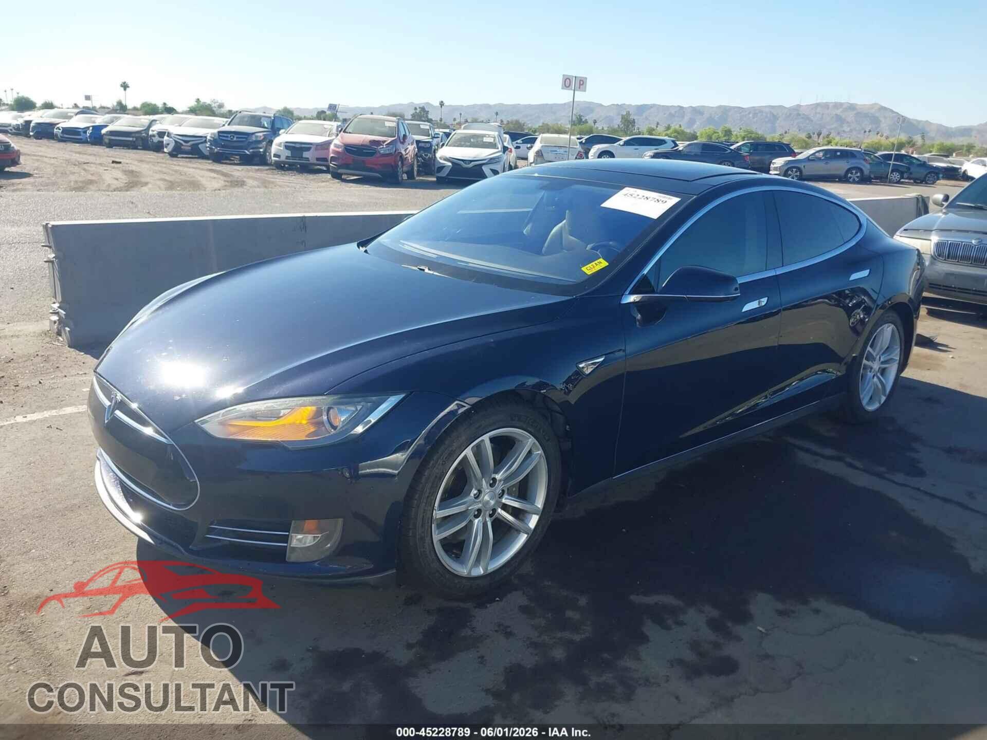 TESLA MODEL S 2013 - 5YJSA1DN3DFP20935