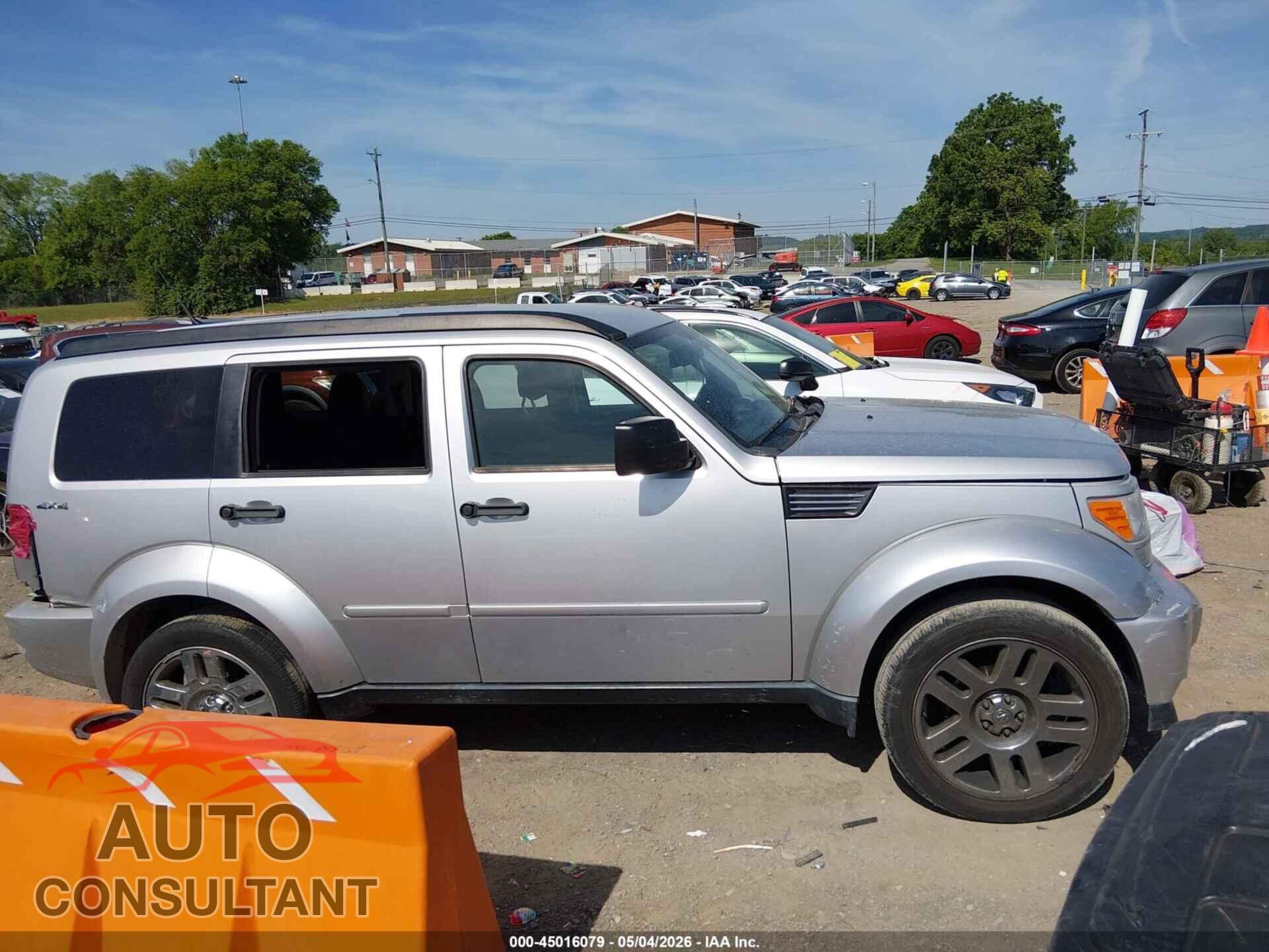 DODGE NITRO 2011 - 1D4PU4GX2BW501200