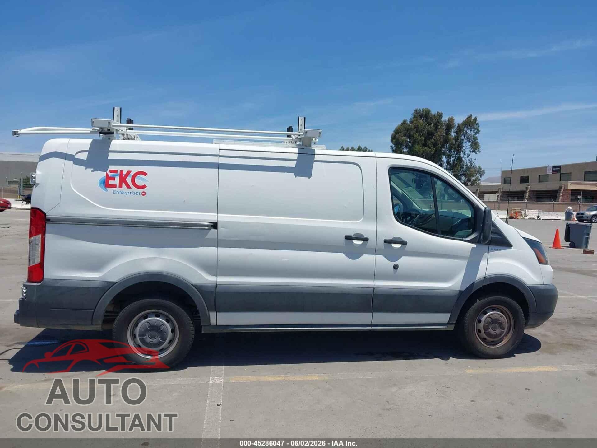 FORD TRANSIT-150 2017 - 1FTYE1YM4HKB21339