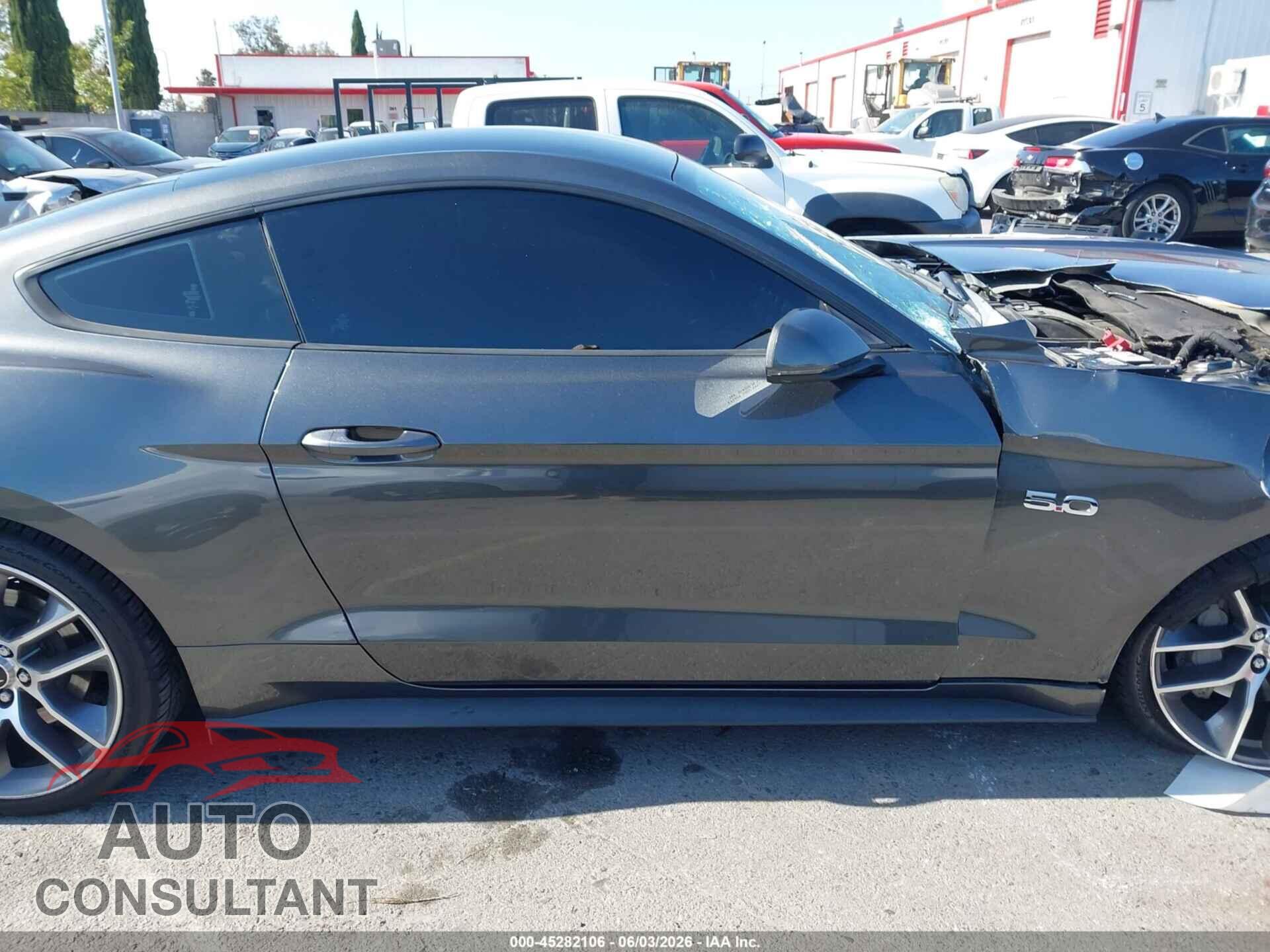 FORD MUSTANG 2017 - 1FA6P8CF8H5310003