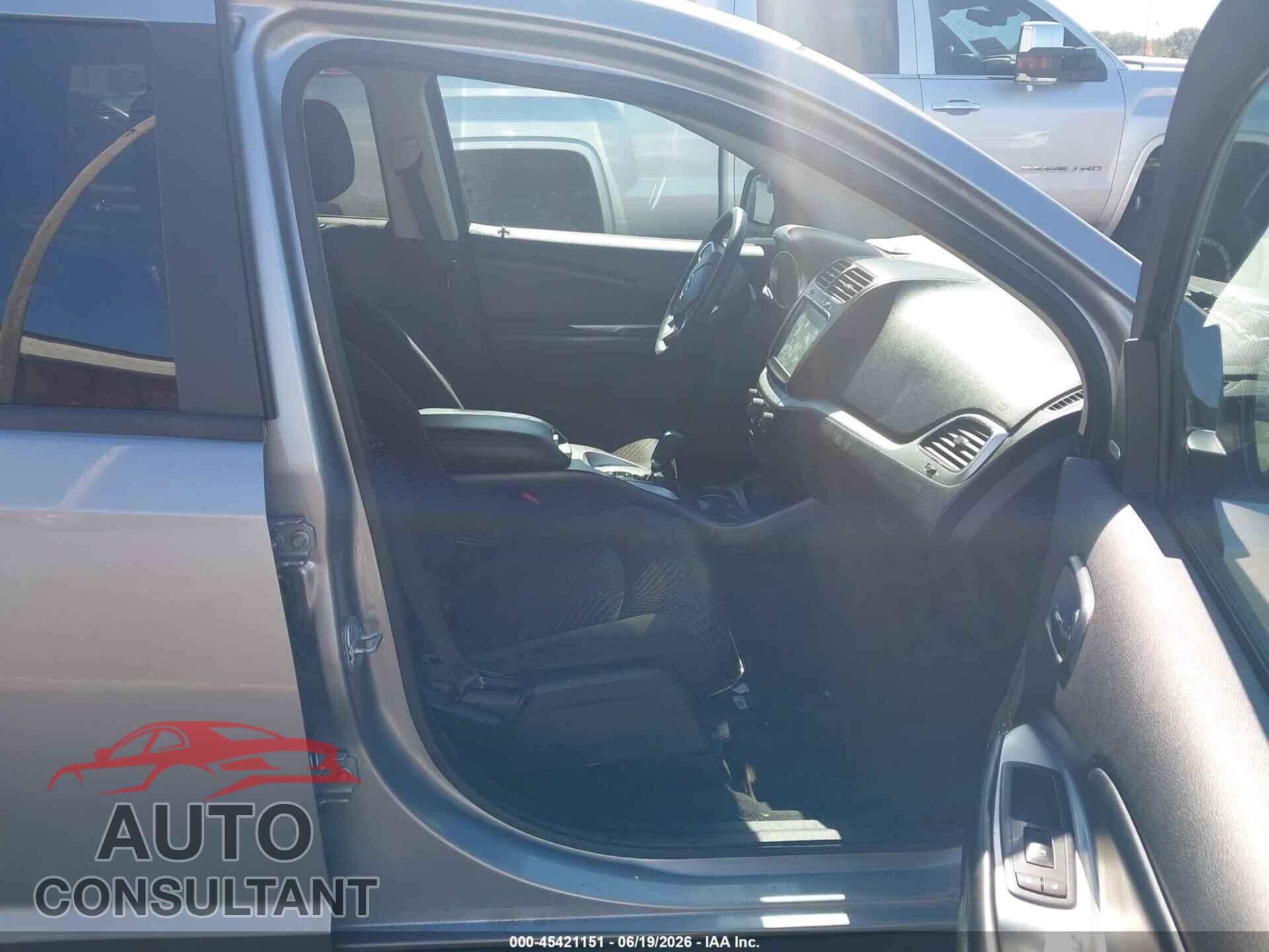 DODGE JOURNEY 2015 - 3C4PDCBB9FT632106