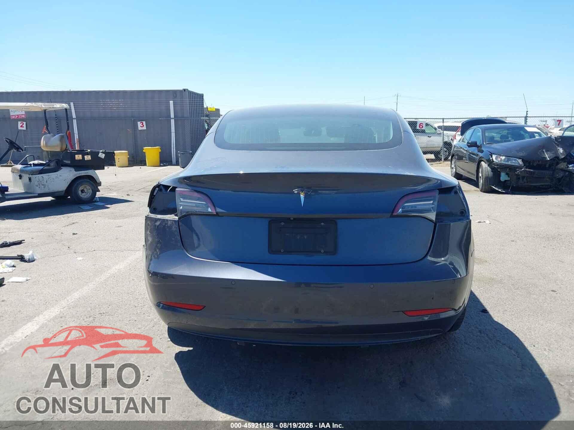 TESLA MODEL 3 2019 - 5YJ3E1EA7KF447435