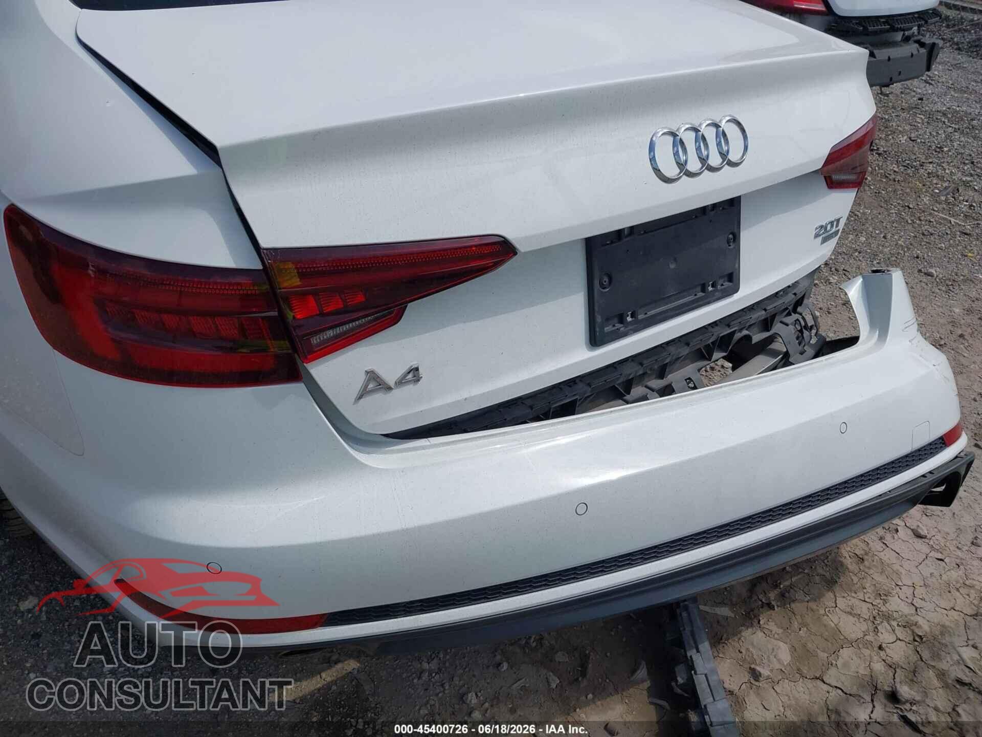 AUDI A4 2018 - WAULMAF44JA077917