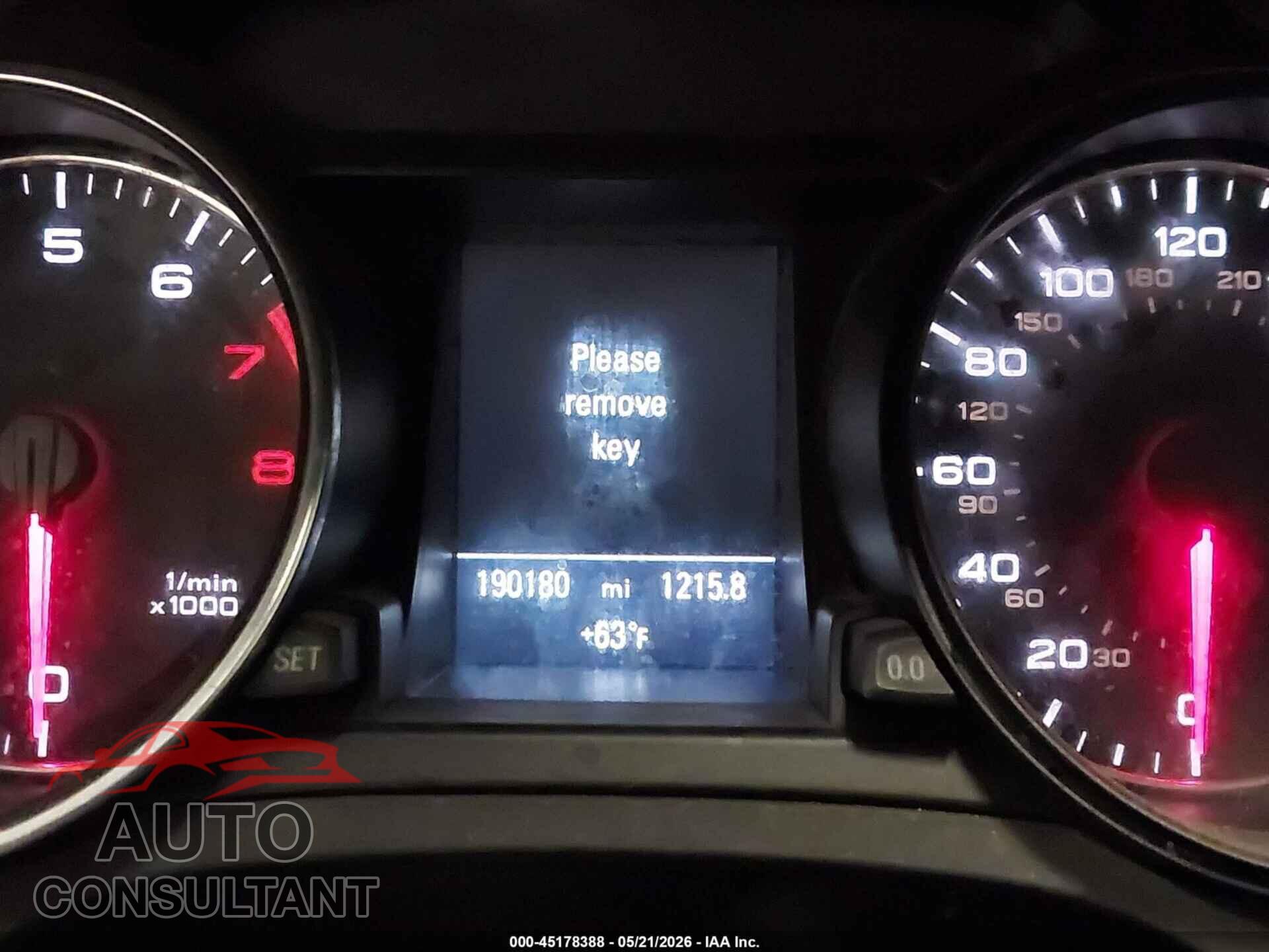 AUDI A5 2011 - WAULFAFR9BA067004