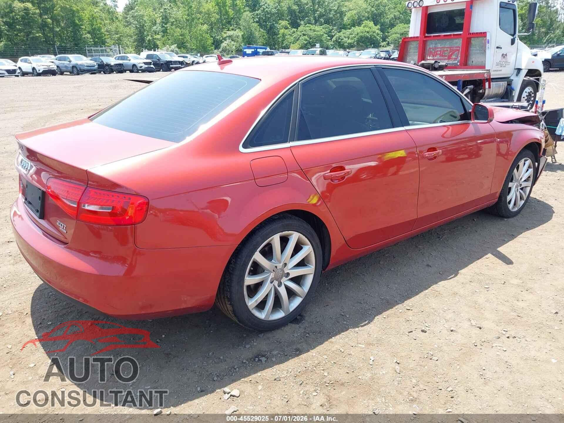 AUDI A4 2013 - WAUFFAFLXDN044089