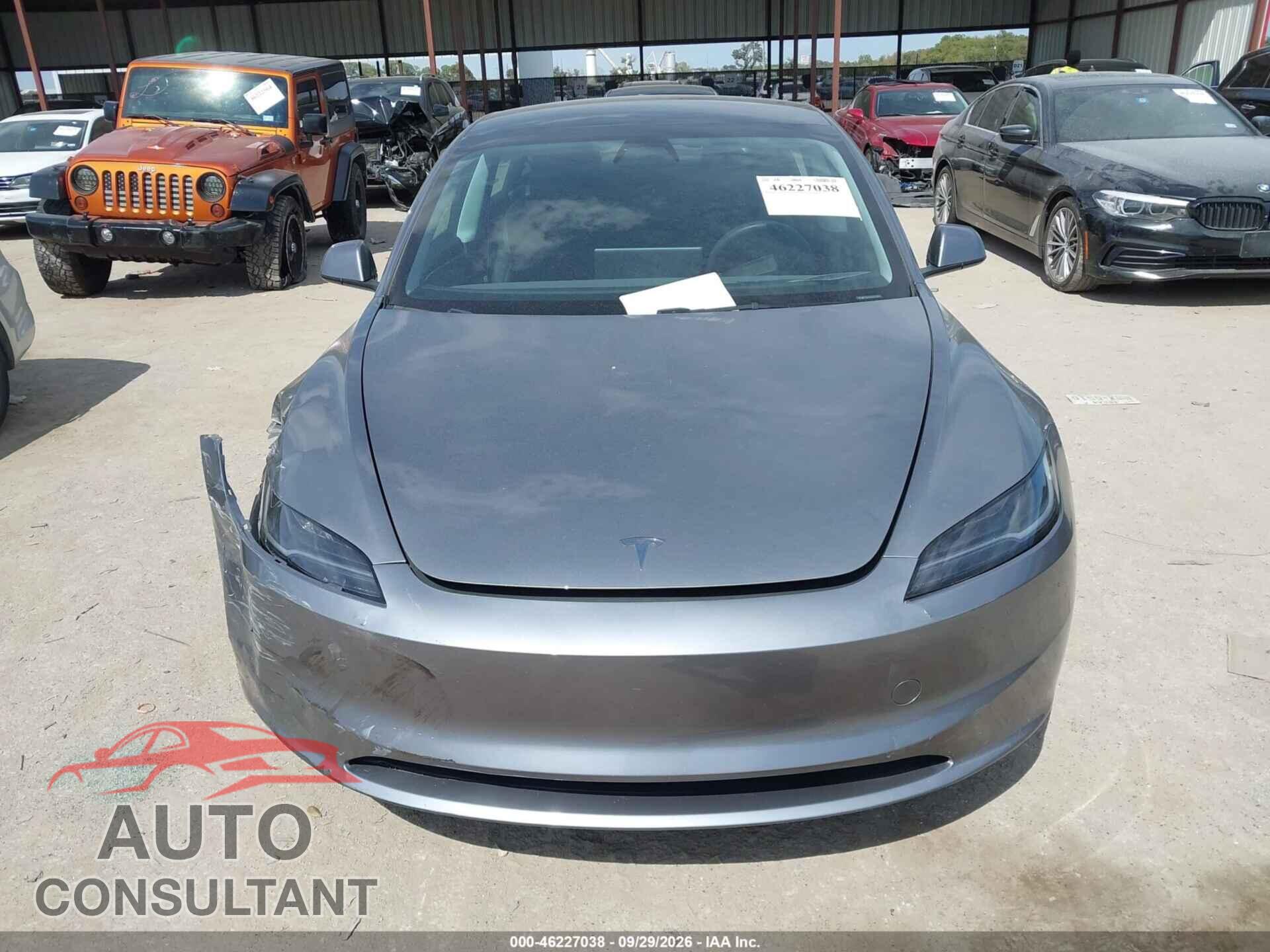 TESLA MODEL 3 2025 - 5YJ3E1EA2SF877048