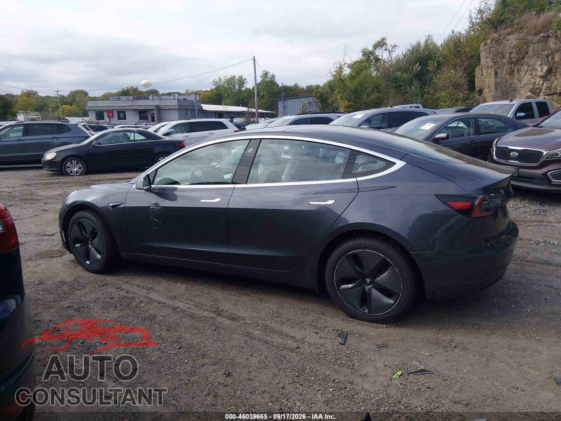 TESLA MODEL 3 2018 - 5YJ3E1EB2JF100506