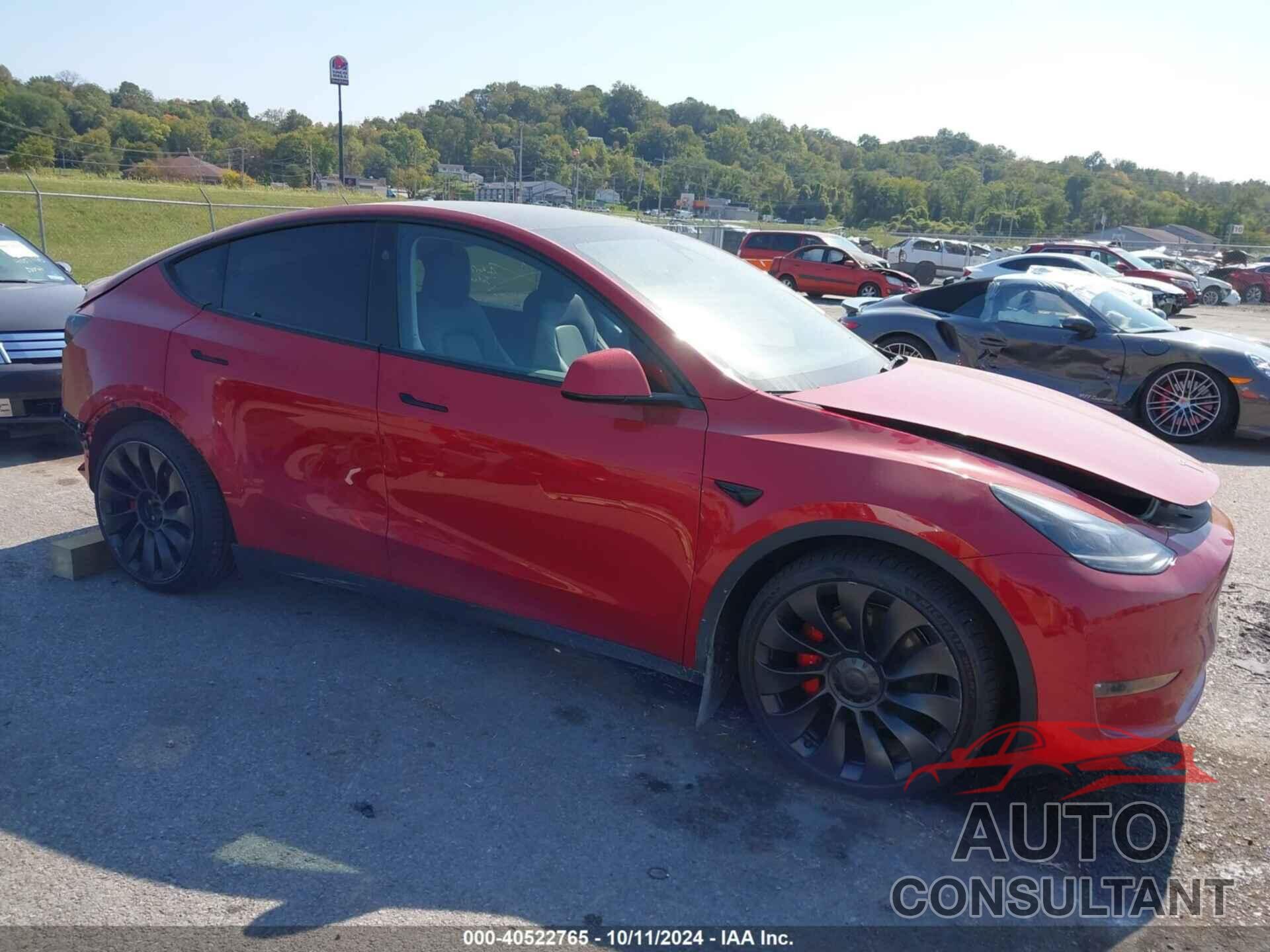 TESLA MODEL Y 2023 - 7SAYGDEF2PF972183