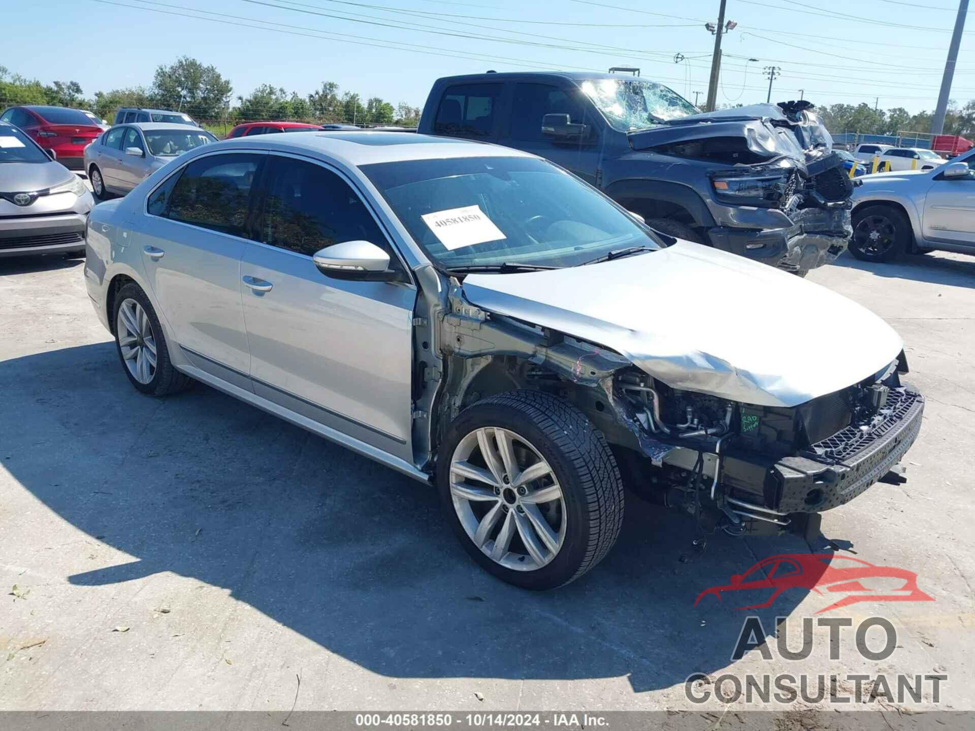 VOLKSWAGEN PASSAT 2017 - 1VWCT7A31HC062696