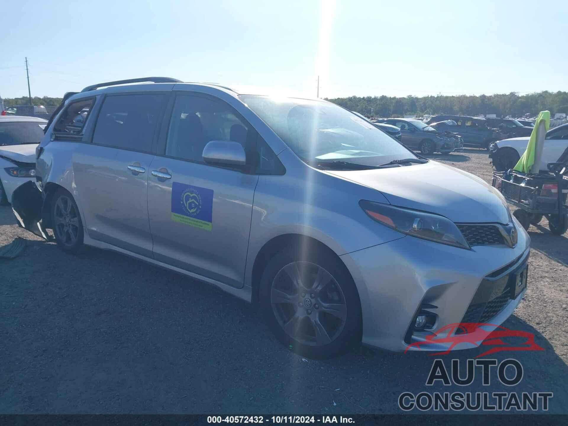 TOYOTA SIENNA 2020 - 5TDXZ3DC2LS054105