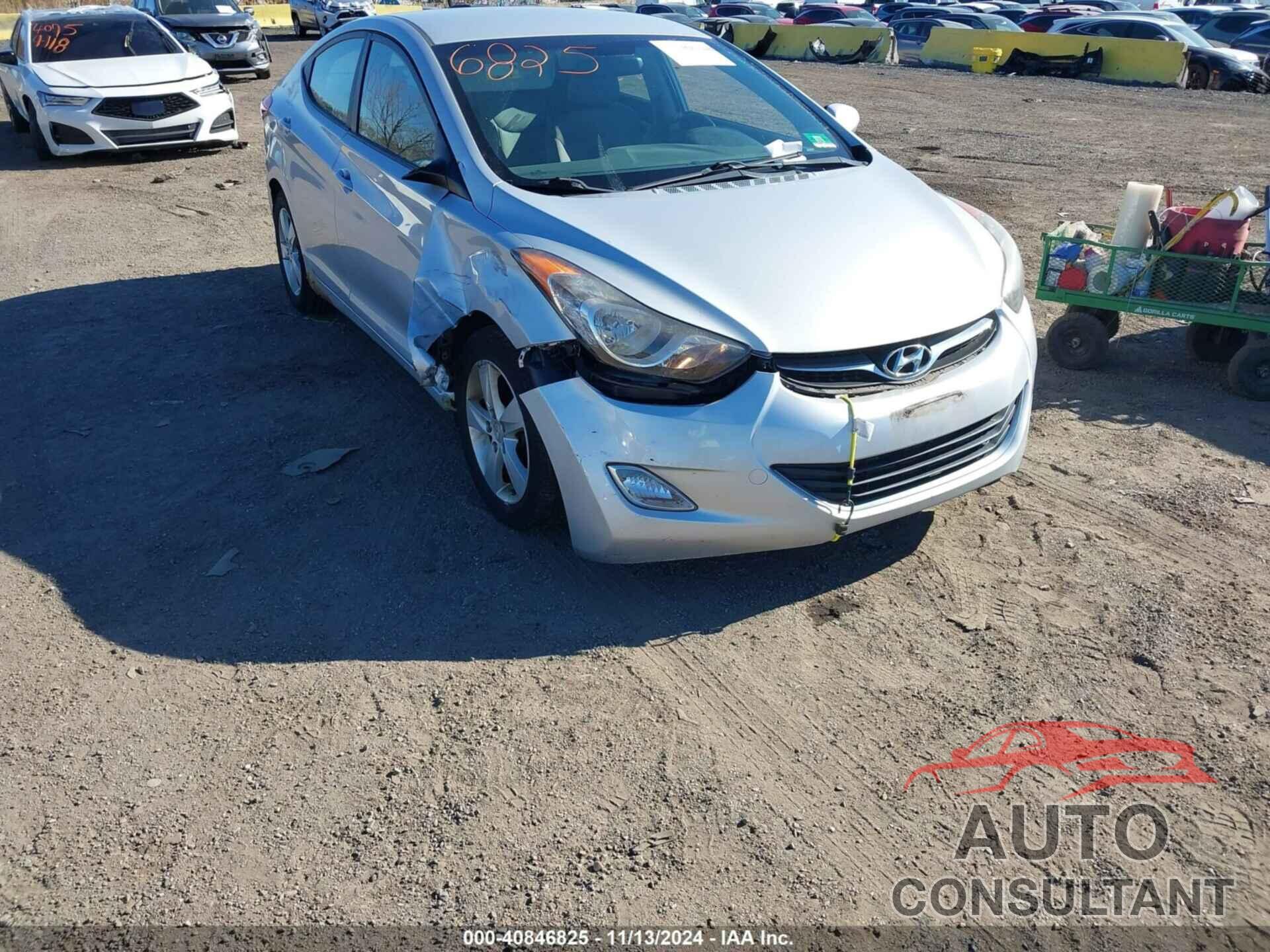 HYUNDAI ELANTRA 2012 - KMHDH4AEXCU295810