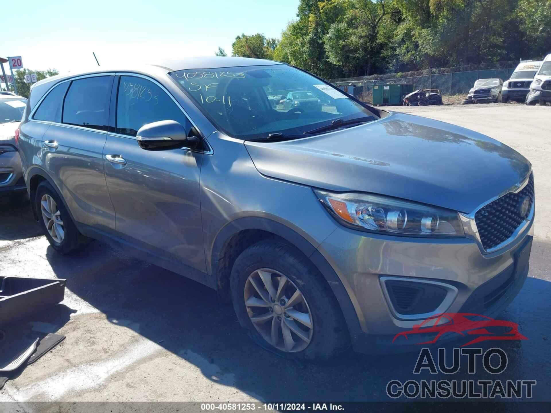 KIA SORENTO 2018 - 5XYPG4A36JG412848