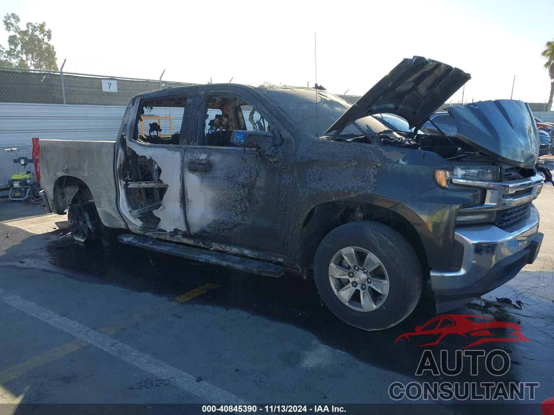 CHEVROLET SILVERADO 1500 2021 - 1GCPWCEDXMZ403883