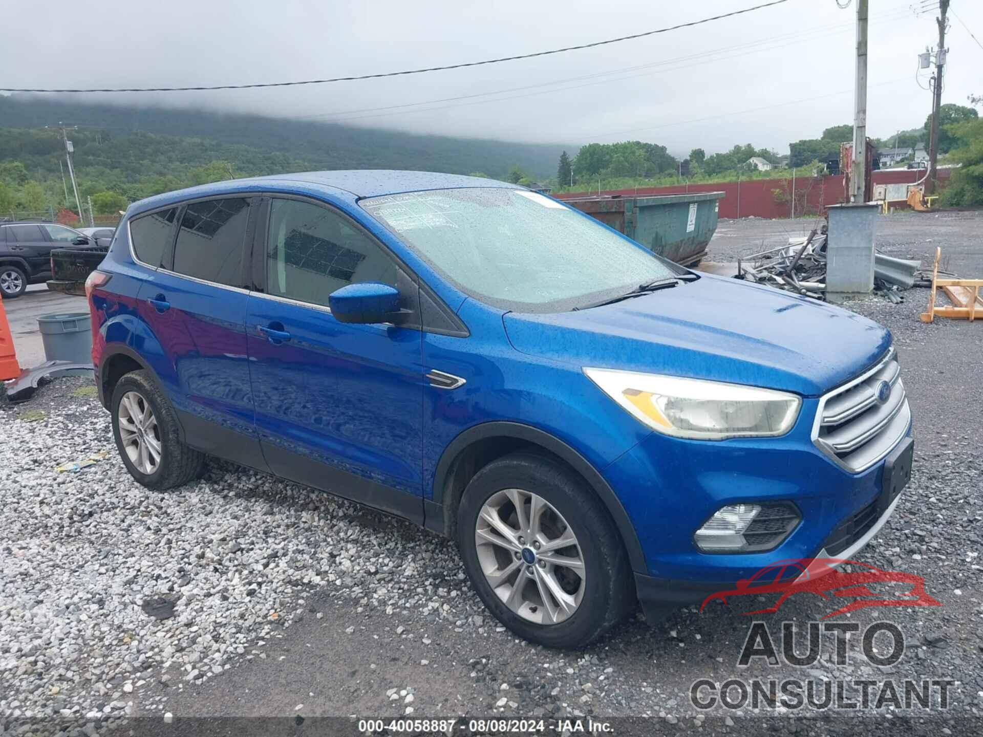 FORD ESCAPE 2017 - 1FMCU9GD8HUA10449