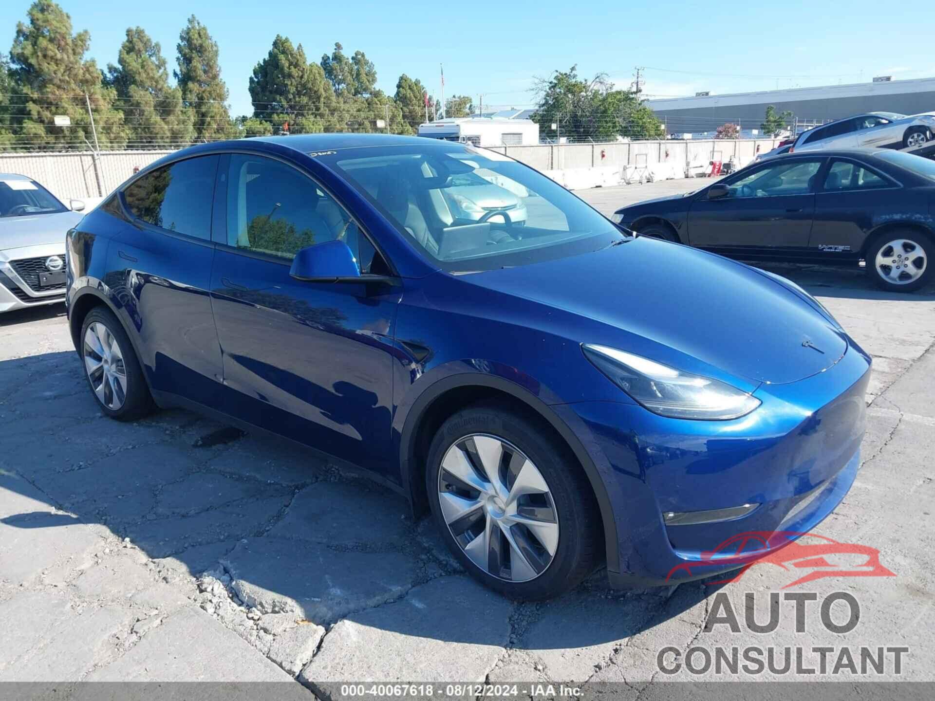 TESLA MODEL Y 2023 - 7SAYGAEE4PF906417