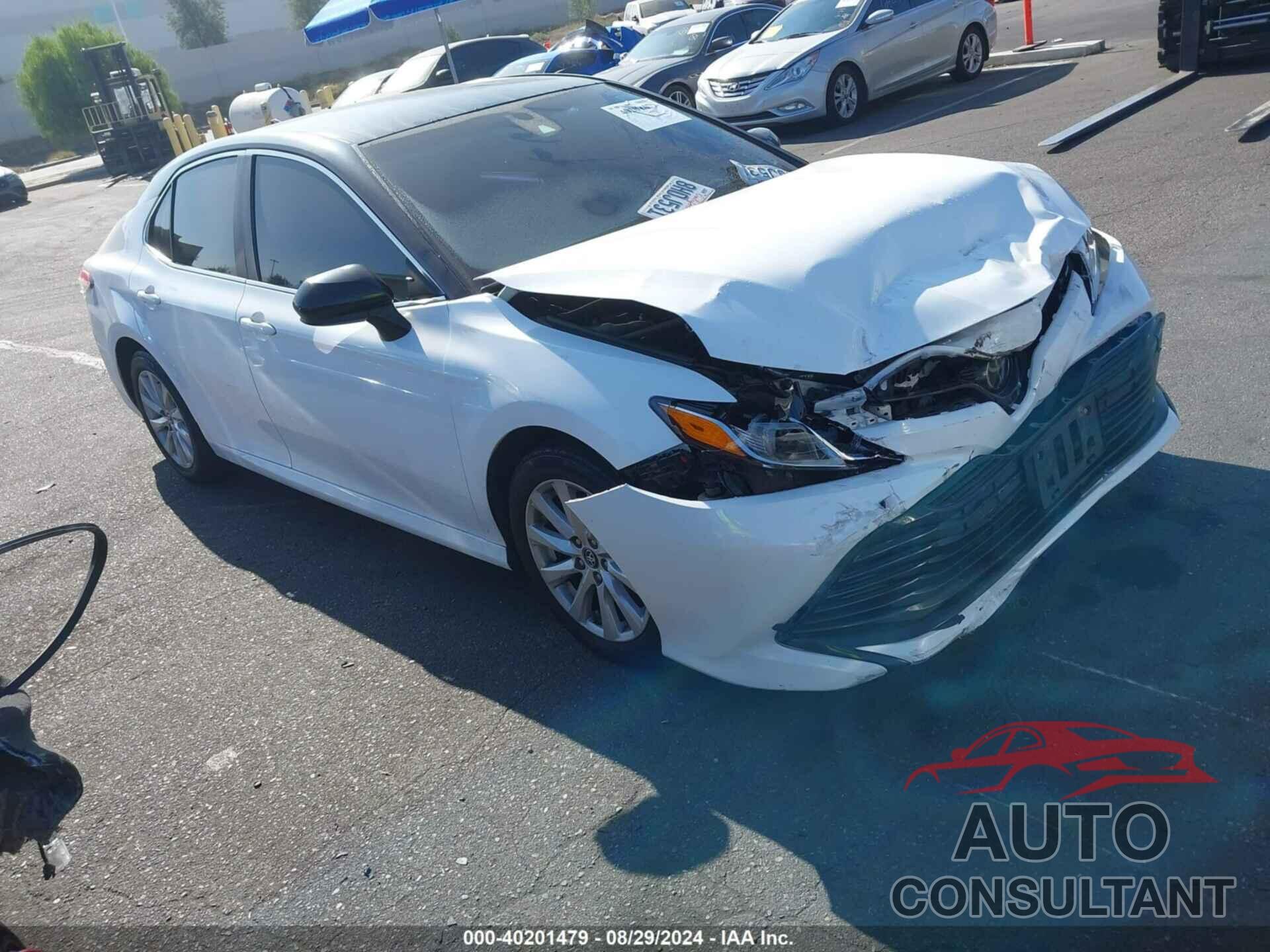 TOYOTA CAMRY 2019 - 4T1B11HK3KU727688