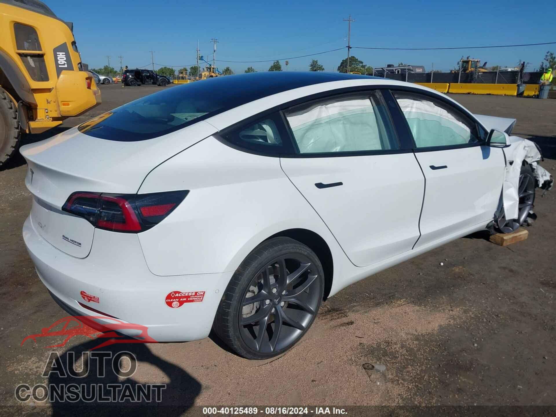 TESLA MODEL 3 2018 - 5YJ3E1EBXJF100110