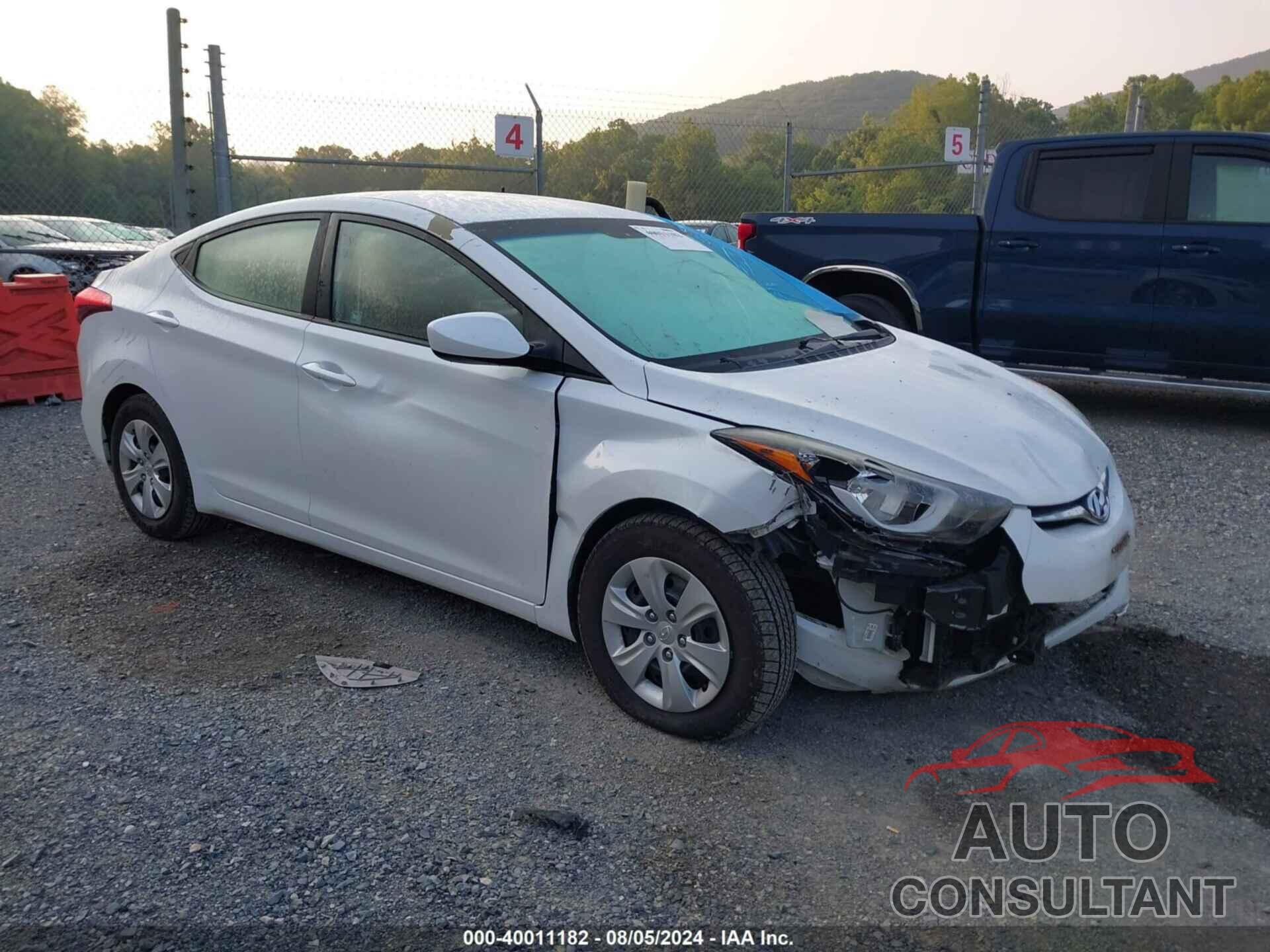 HYUNDAI ELANTRA 2016 - 5NPDH4AE7GH766347