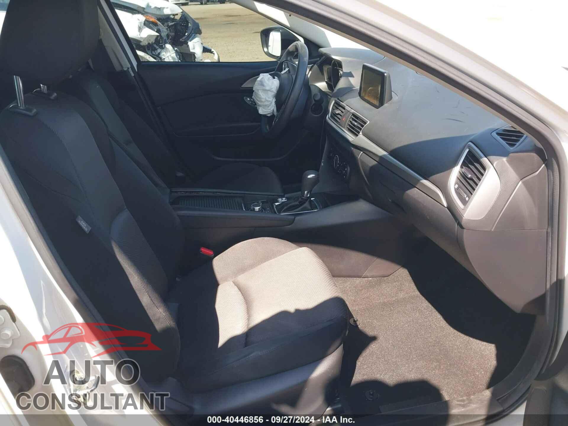 MAZDA MAZDA3 2017 - 3MZBN1U73HM106021