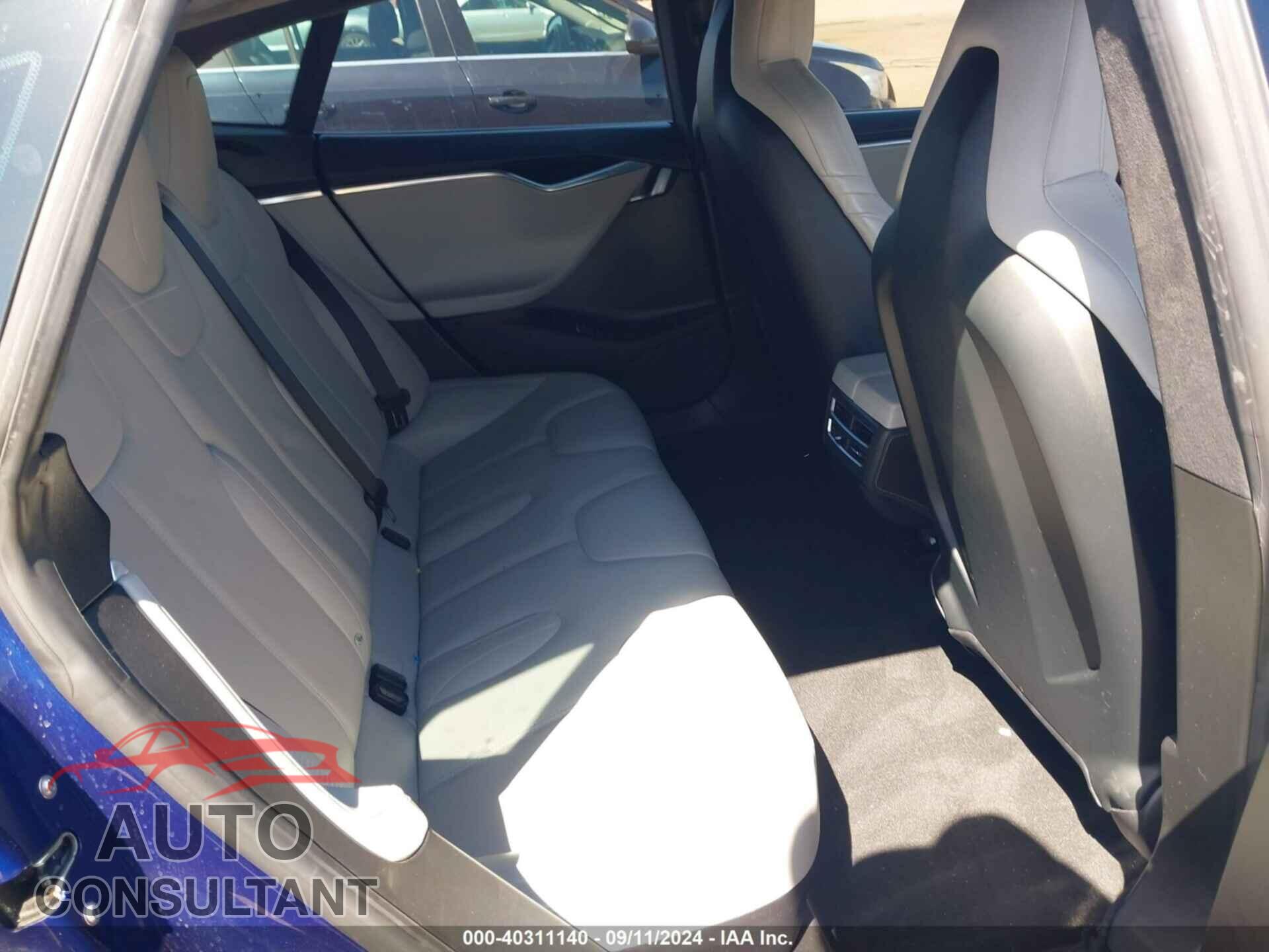 TESLA MODEL S 2015 - 5YJSA1E48FF114703
