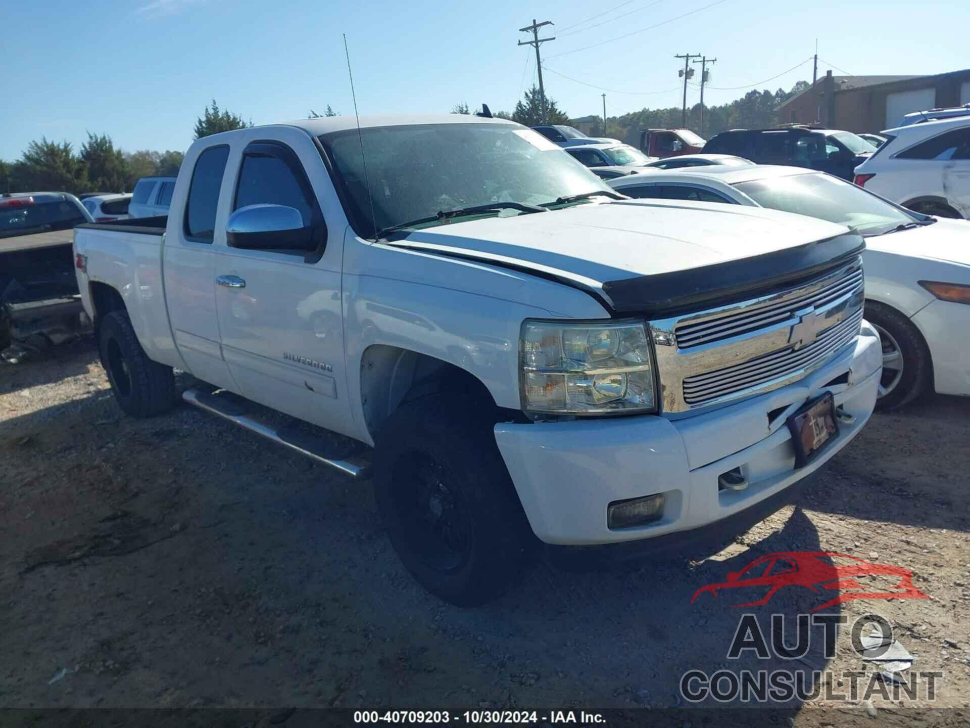 CHEVROLET SILVERADO 1500 2011 - 1GCRKSE36BZ262913