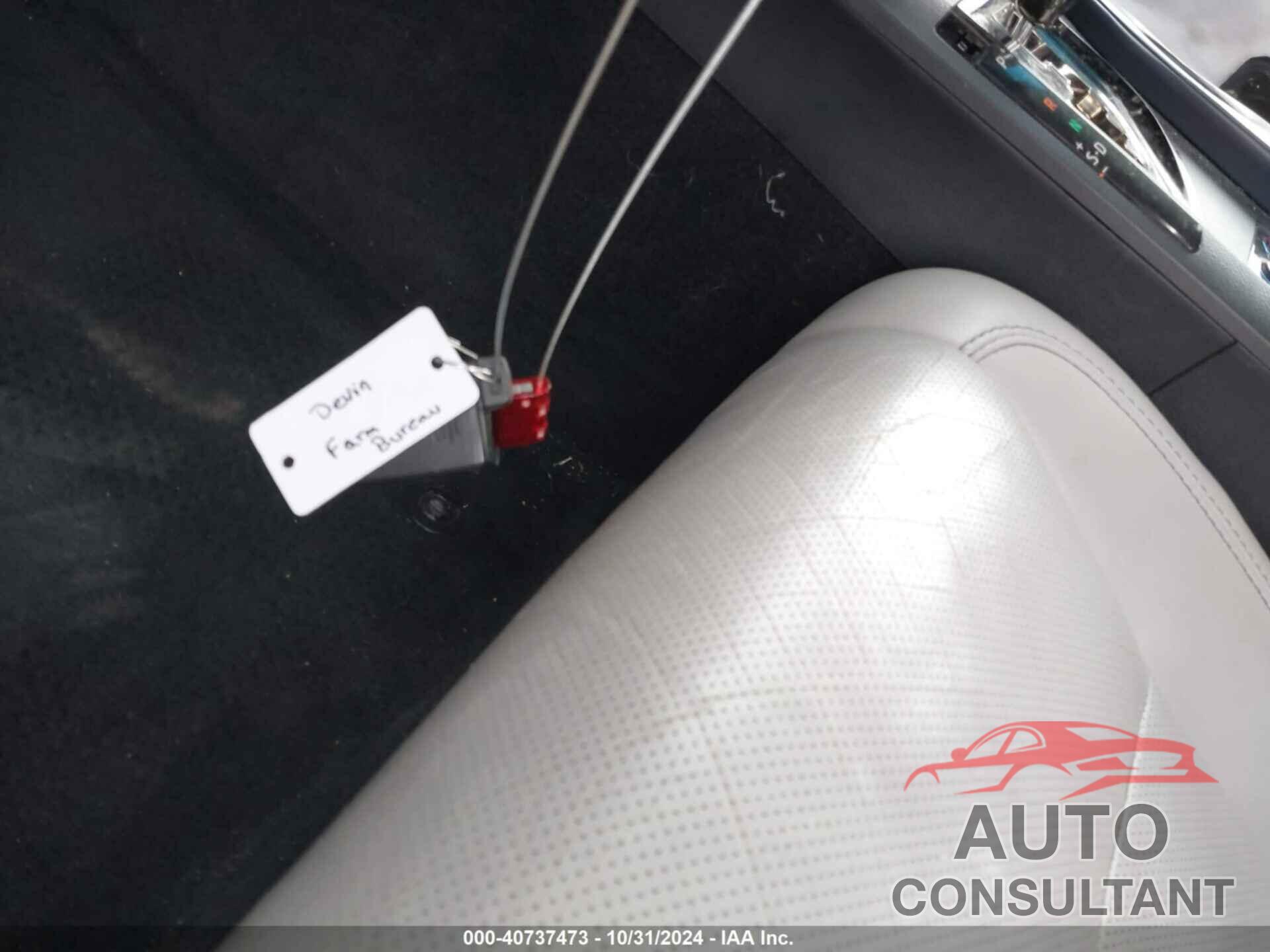 TOYOTA AVALON 2013 - 4T1BK1EB5DU050812