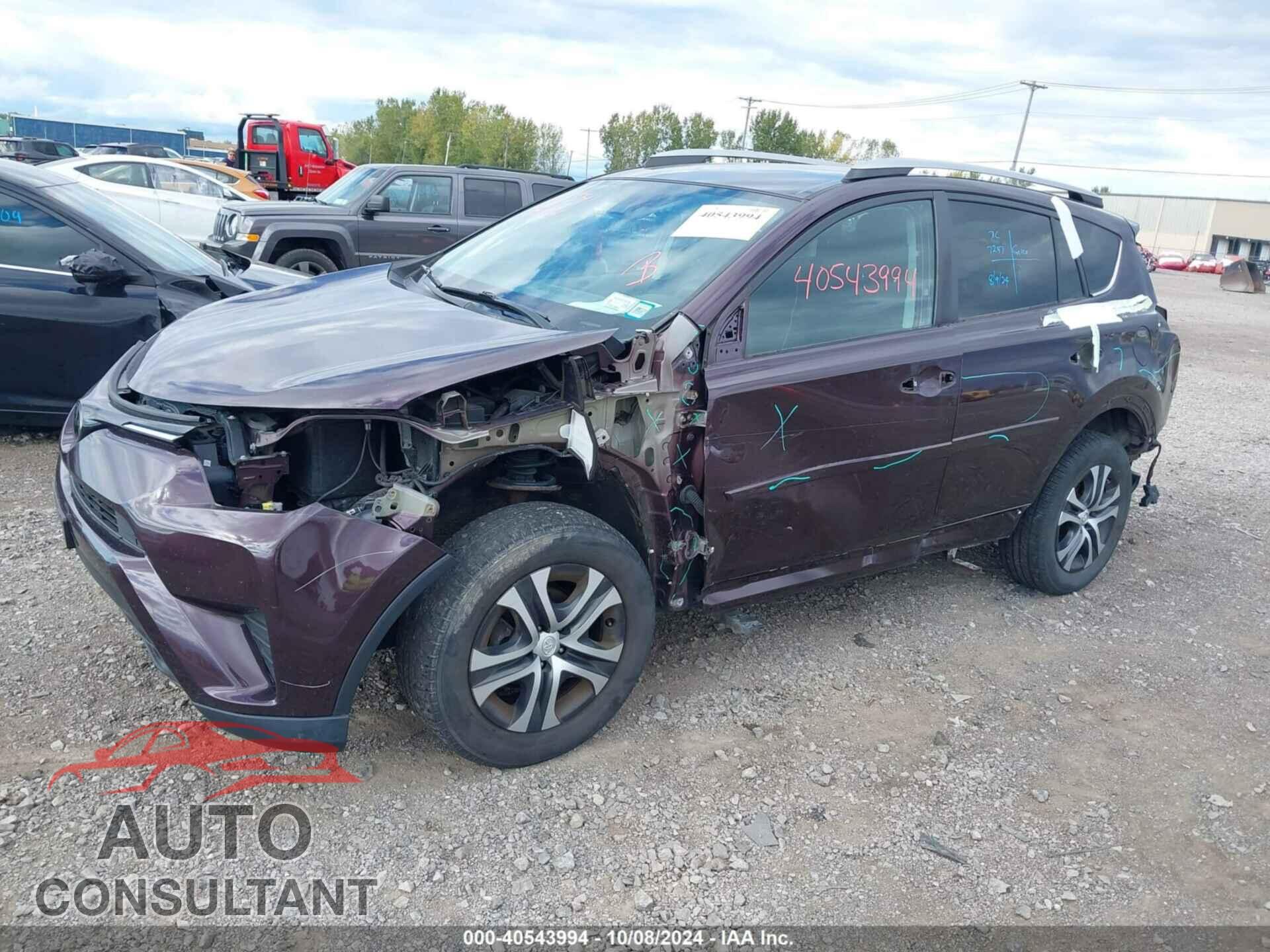 TOYOTA RAV4 2018 - 2T3BFREV3JW775695