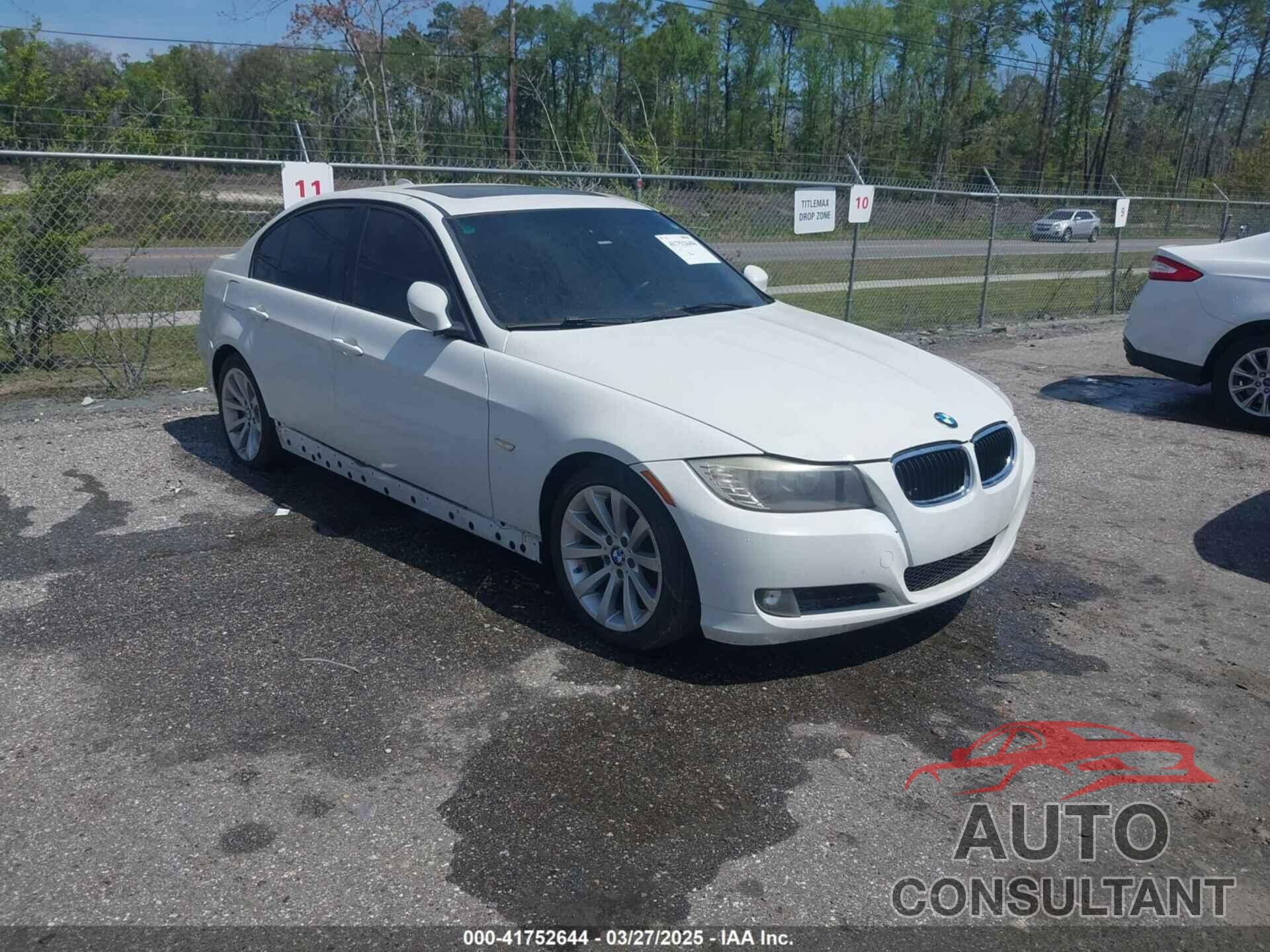 BMW 328I 2011 - WBAPH7G55BNM59383