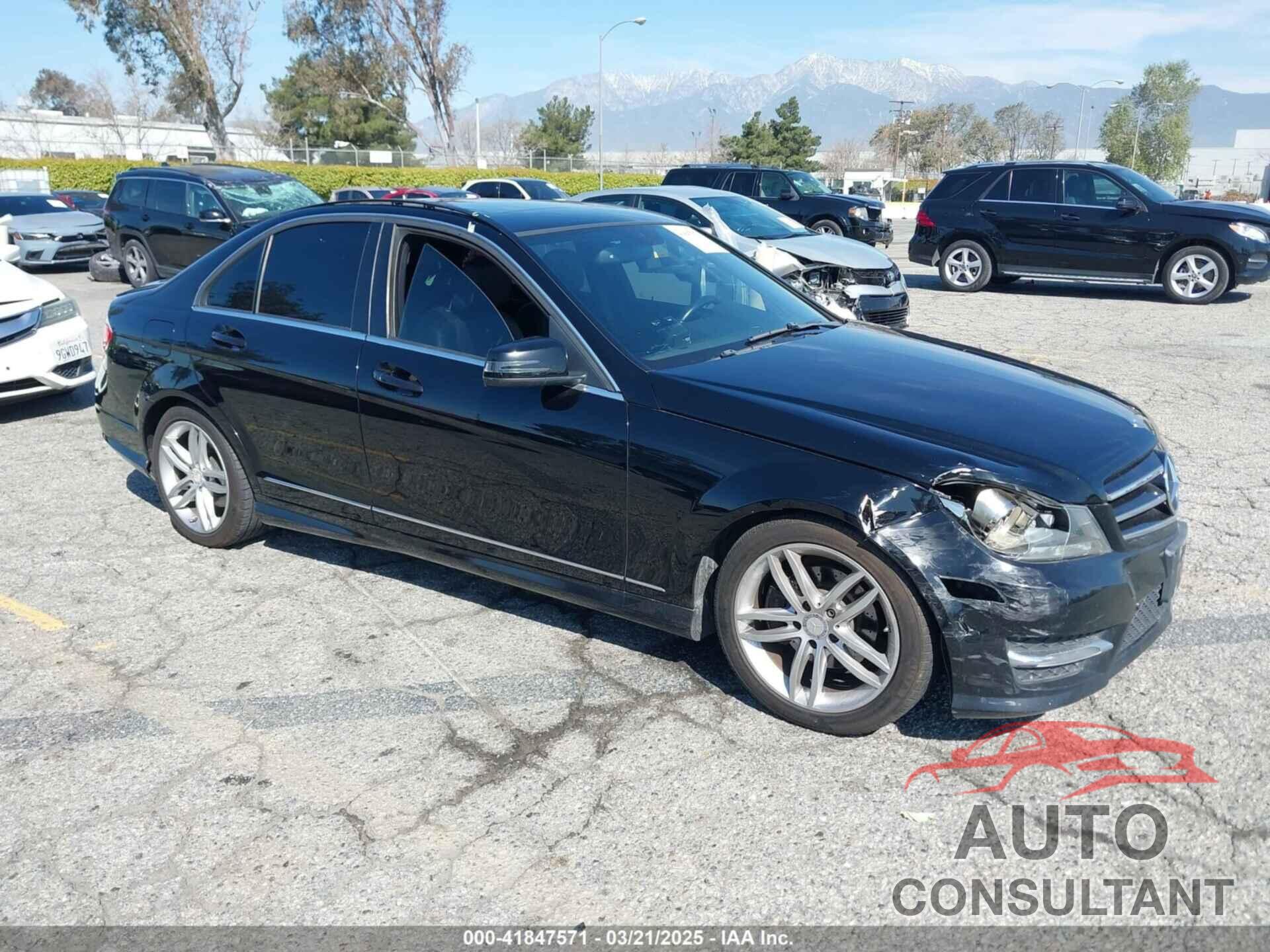 MERCEDES-BENZ C 250 2014 - WDDGF4HB5EG219437