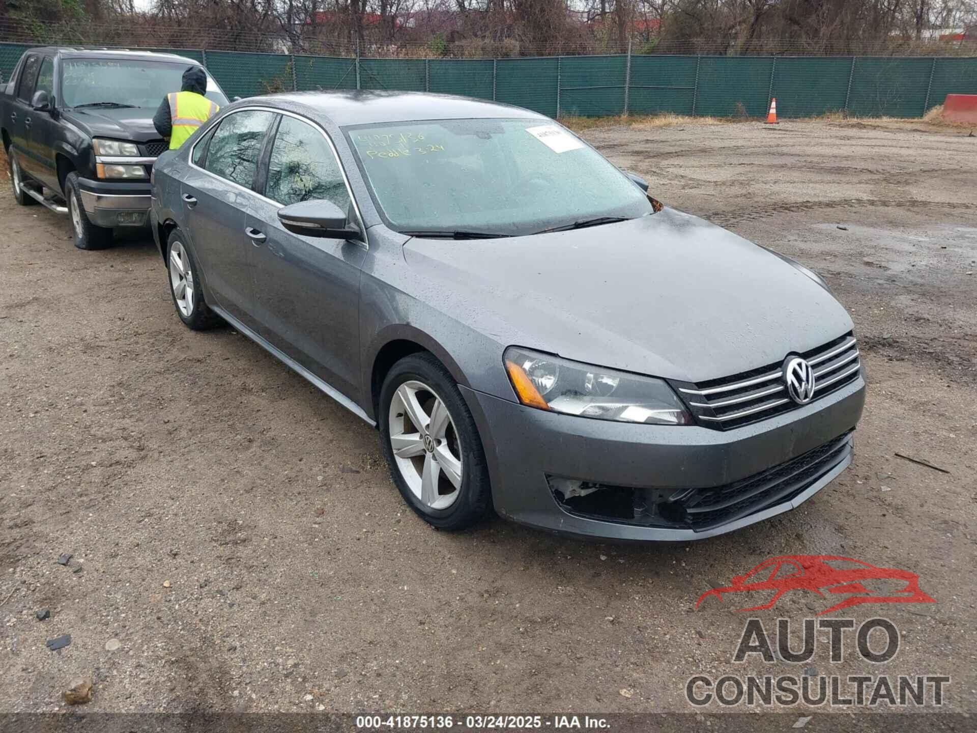 VOLKSWAGEN PASSAT 2012 - 1VWBP7A37CC043580