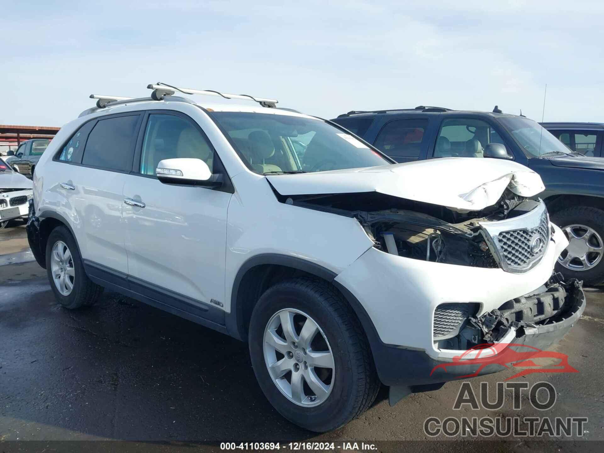 KIA SORENTO 2013 - 5XYKTDA28DG336762