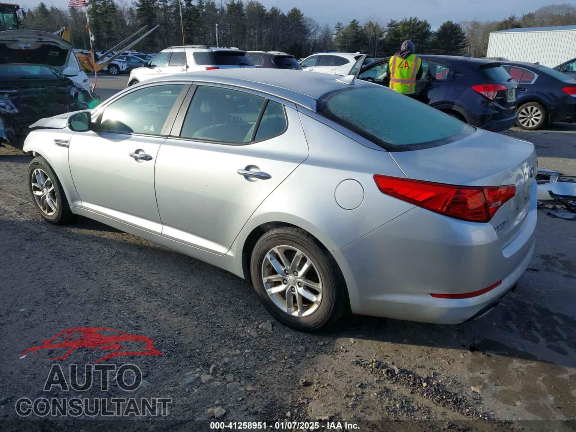 KIA OPTIMA 2013 - KNAGM4A77D5360975