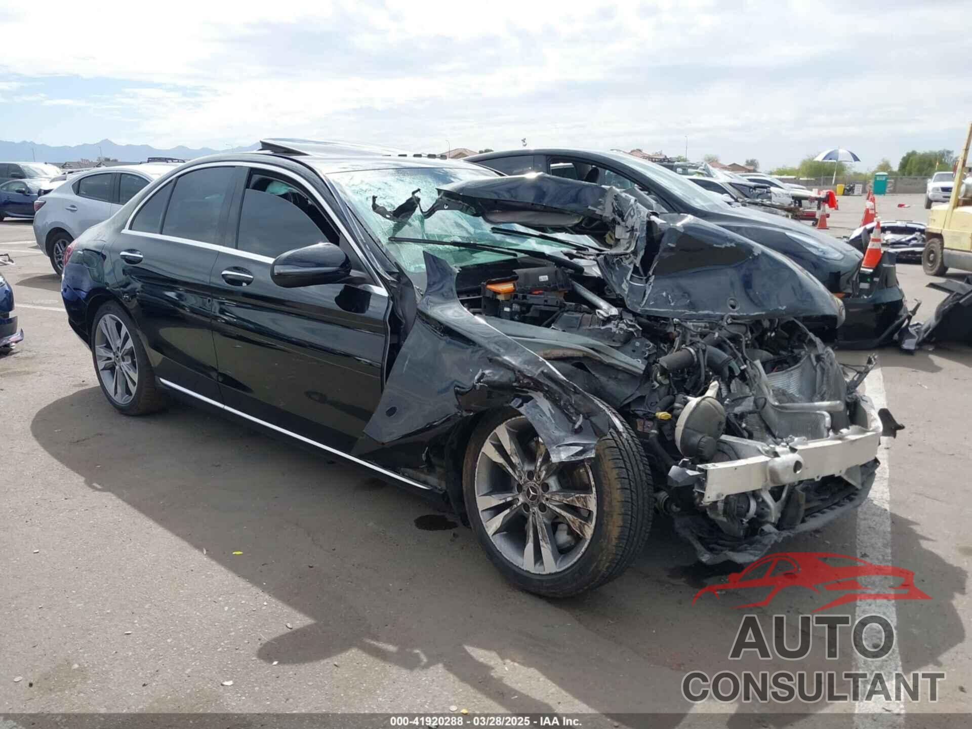 MERCEDES-BENZ C 300 2018 - 55SWF4JB5JU266342