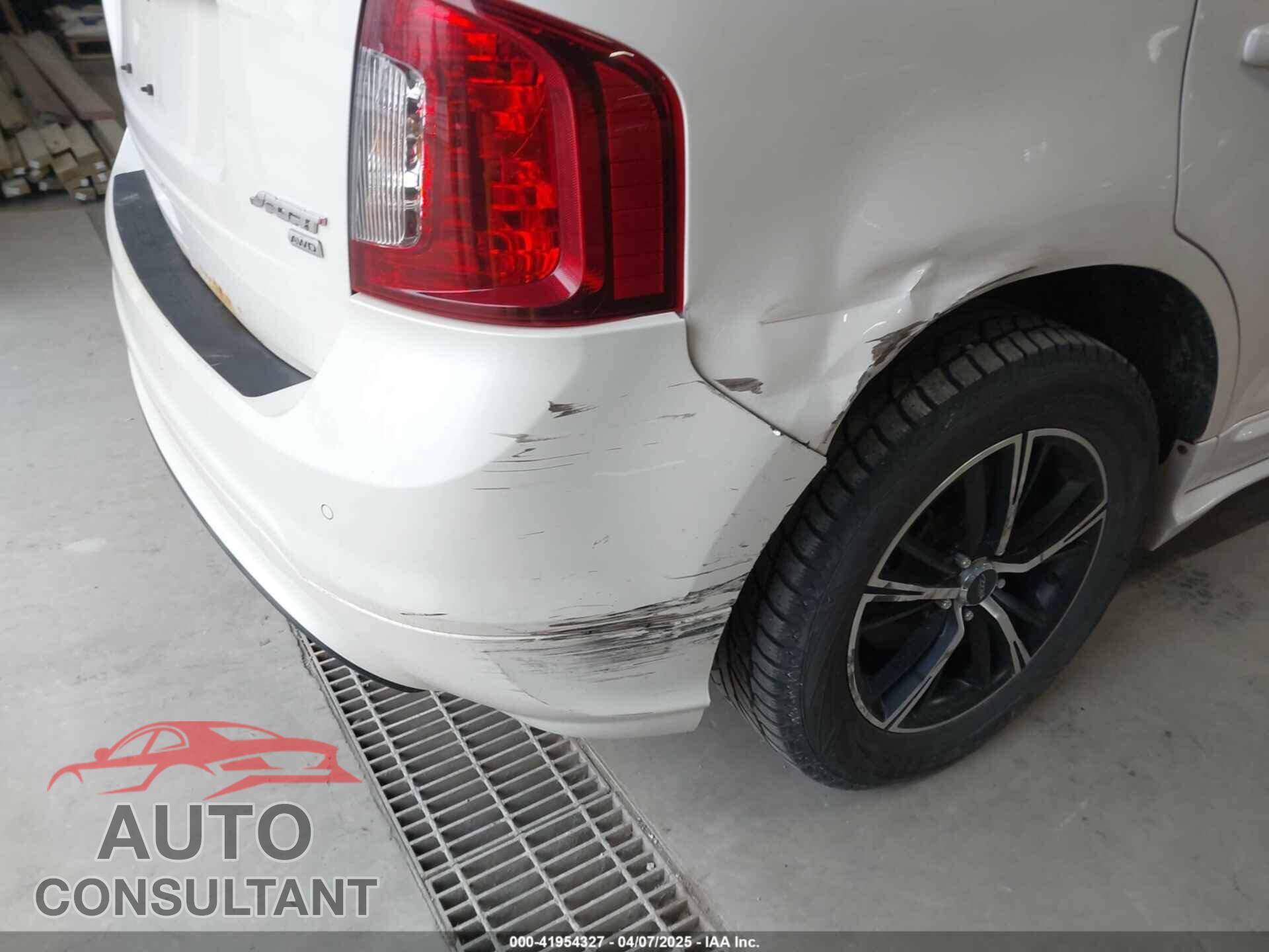 FORD EDGE 2011 - 2FMDK4AK5BBB45566