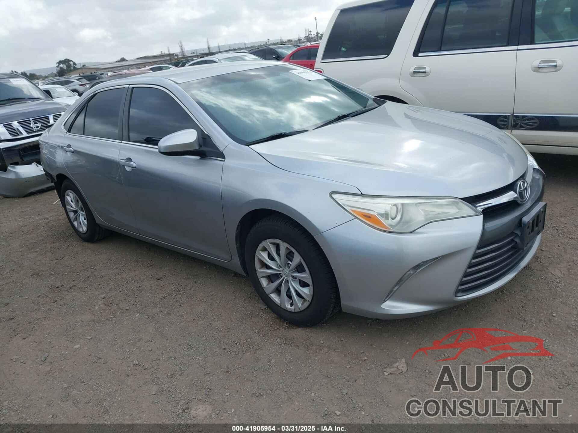 TOYOTA CAMRY 2015 - 4T4BF1FK6FR486080