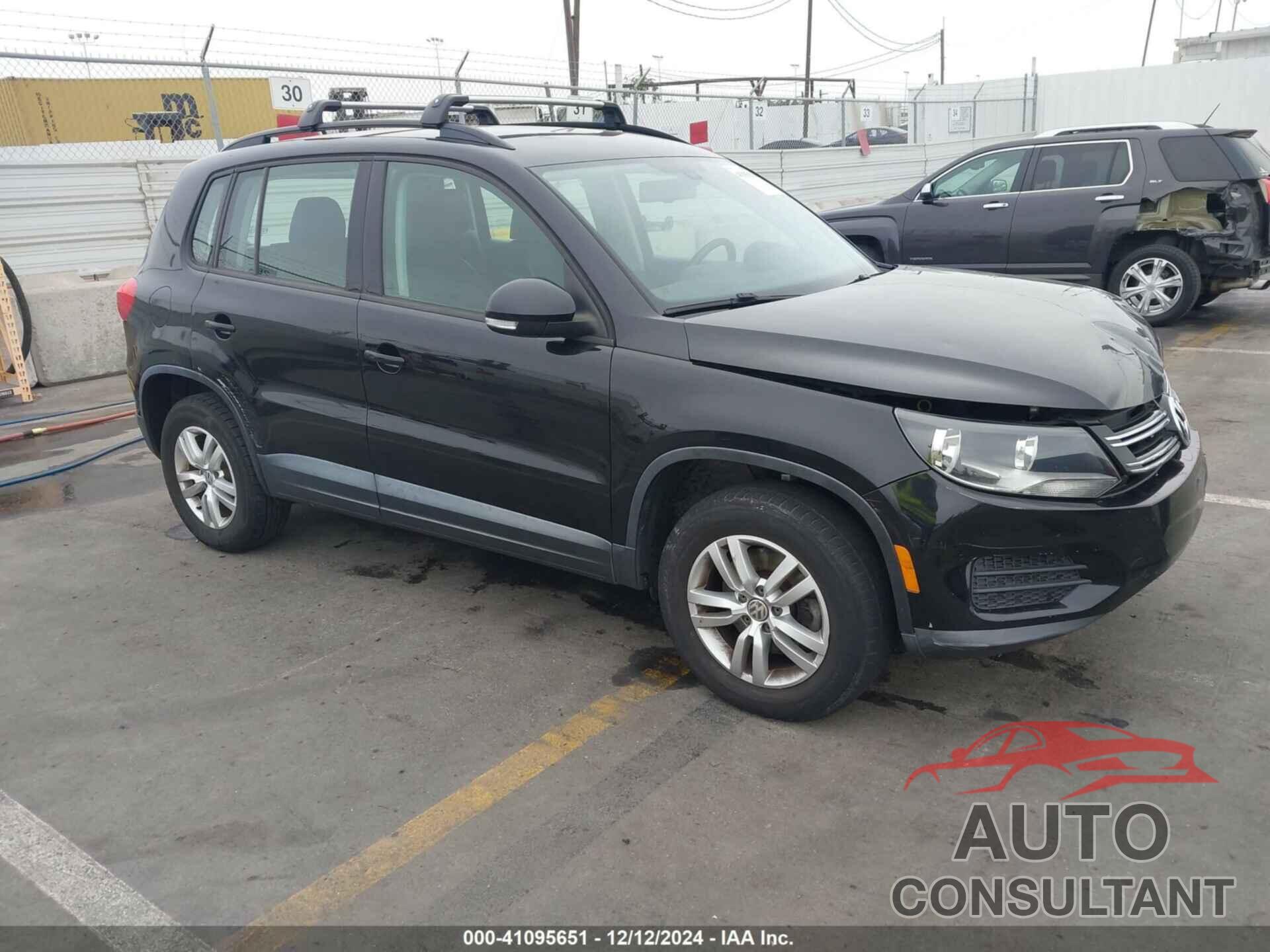 VOLKSWAGEN TIGUAN 2016 - WVGAV7AX3GW600301