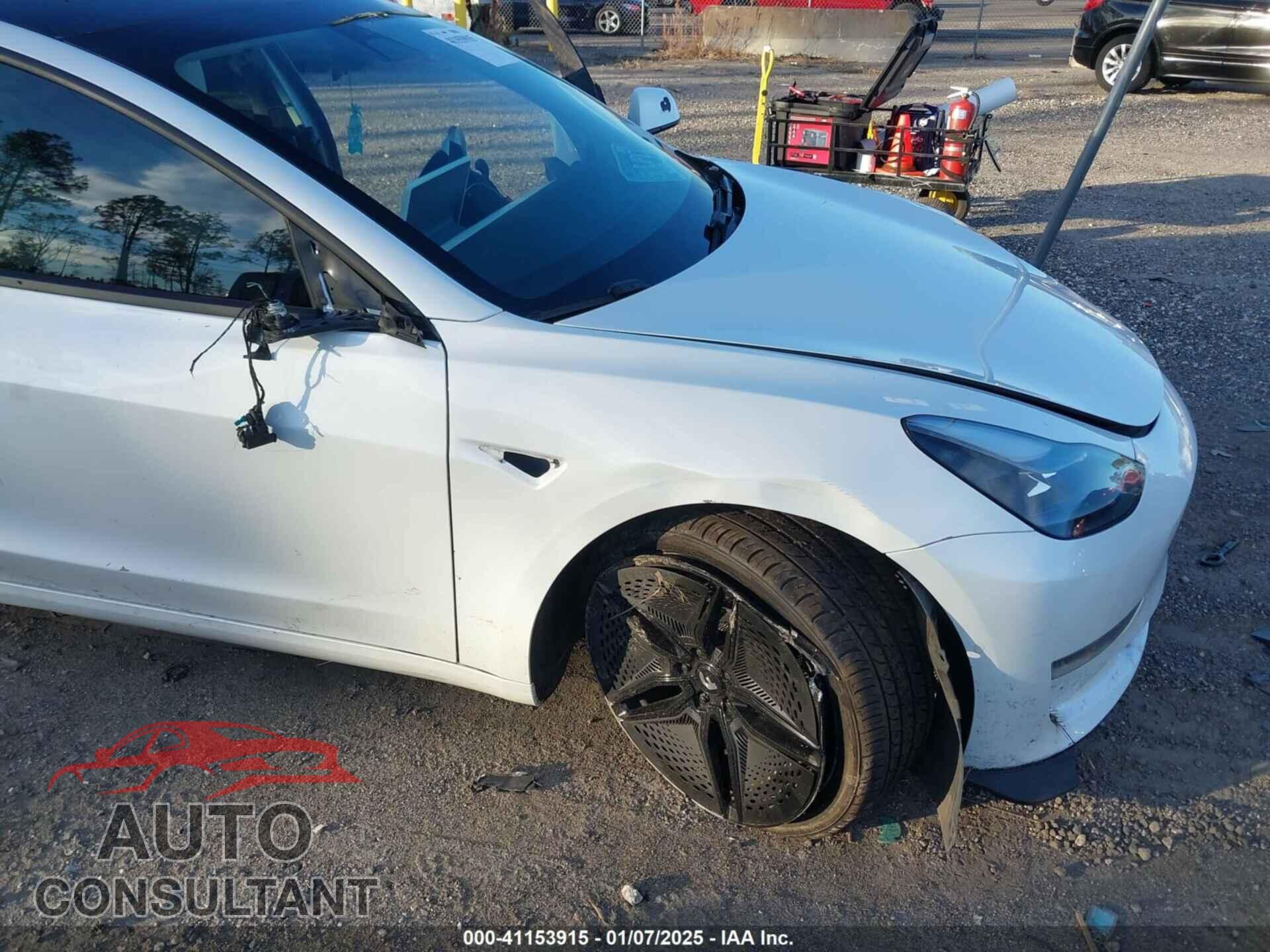 TESLA MODEL 3 2021 - 5YJ3E1EA2MF920502
