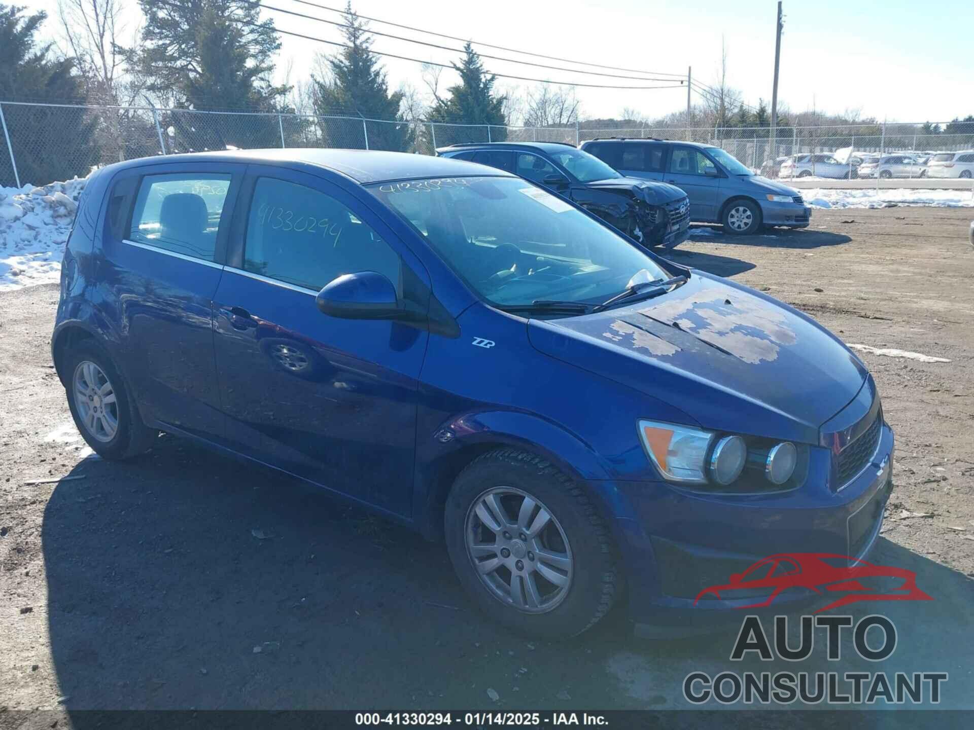 CHEVROLET SONIC 2012 - 1G1JC6SB5C4202710