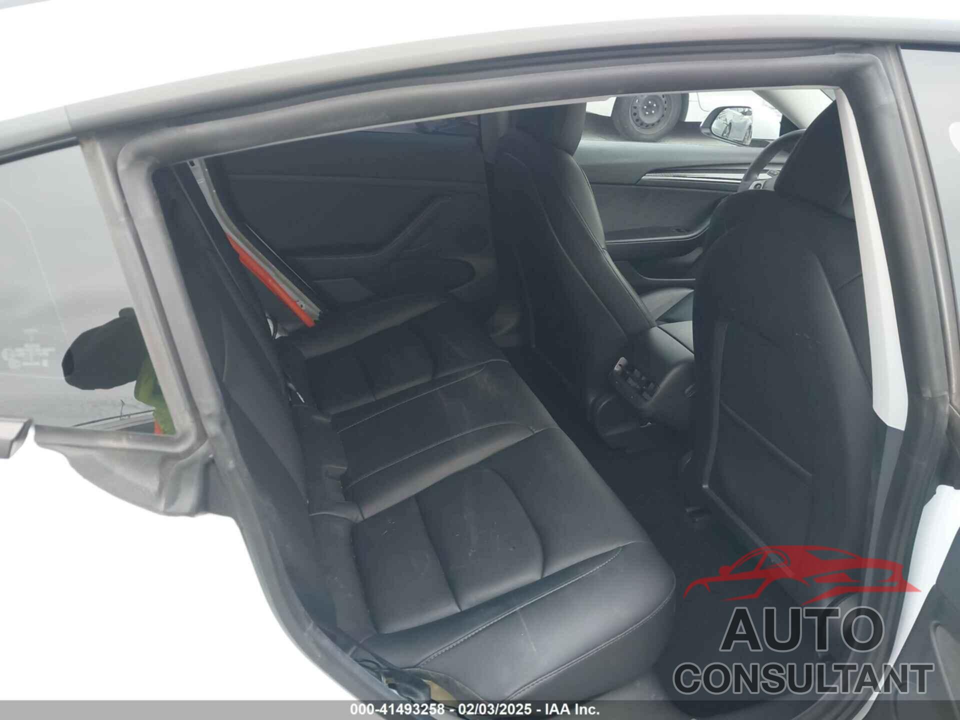 TESLA MODEL 3 2021 - 5YJ3E1EA9MF051204