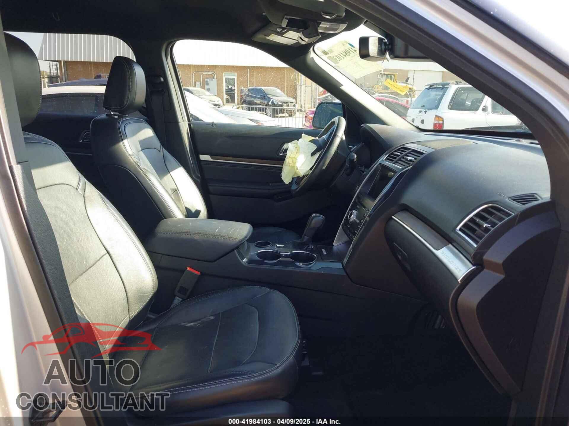 FORD EXPLORER 2018 - 1FM5K7F89JGB88429