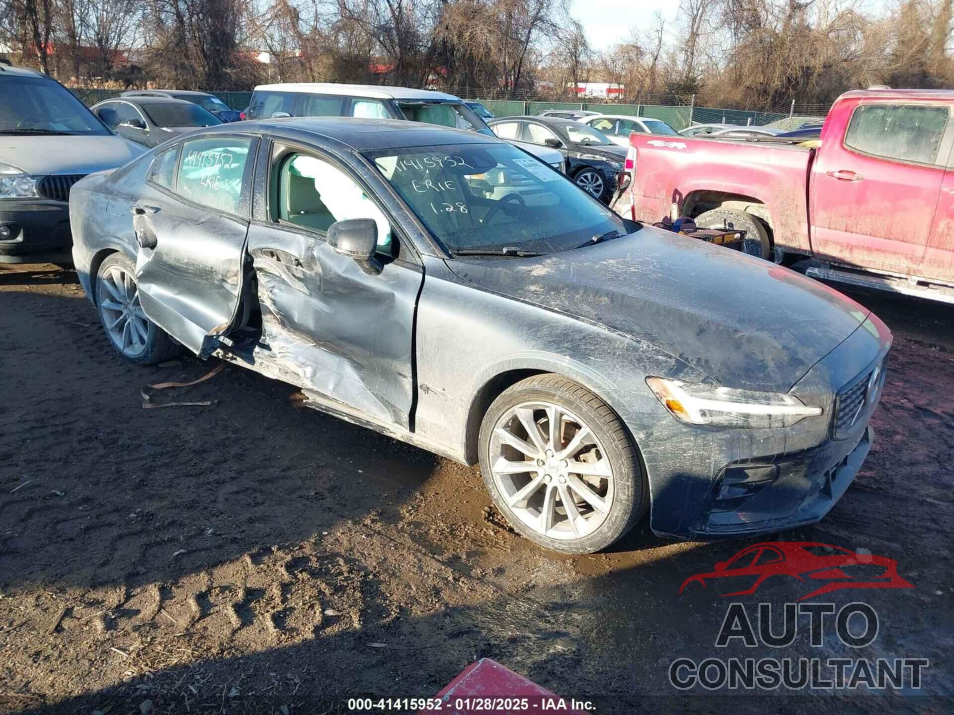 VOLVO S60 2021 - 7JR102TZ9MG118072