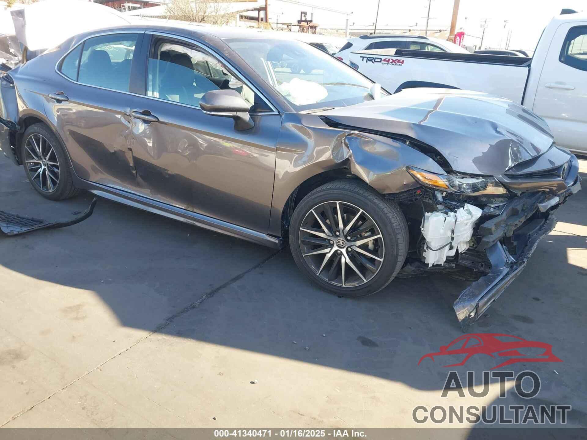 TOYOTA CAMRY 2023 - 4T1G11AK3PU155870