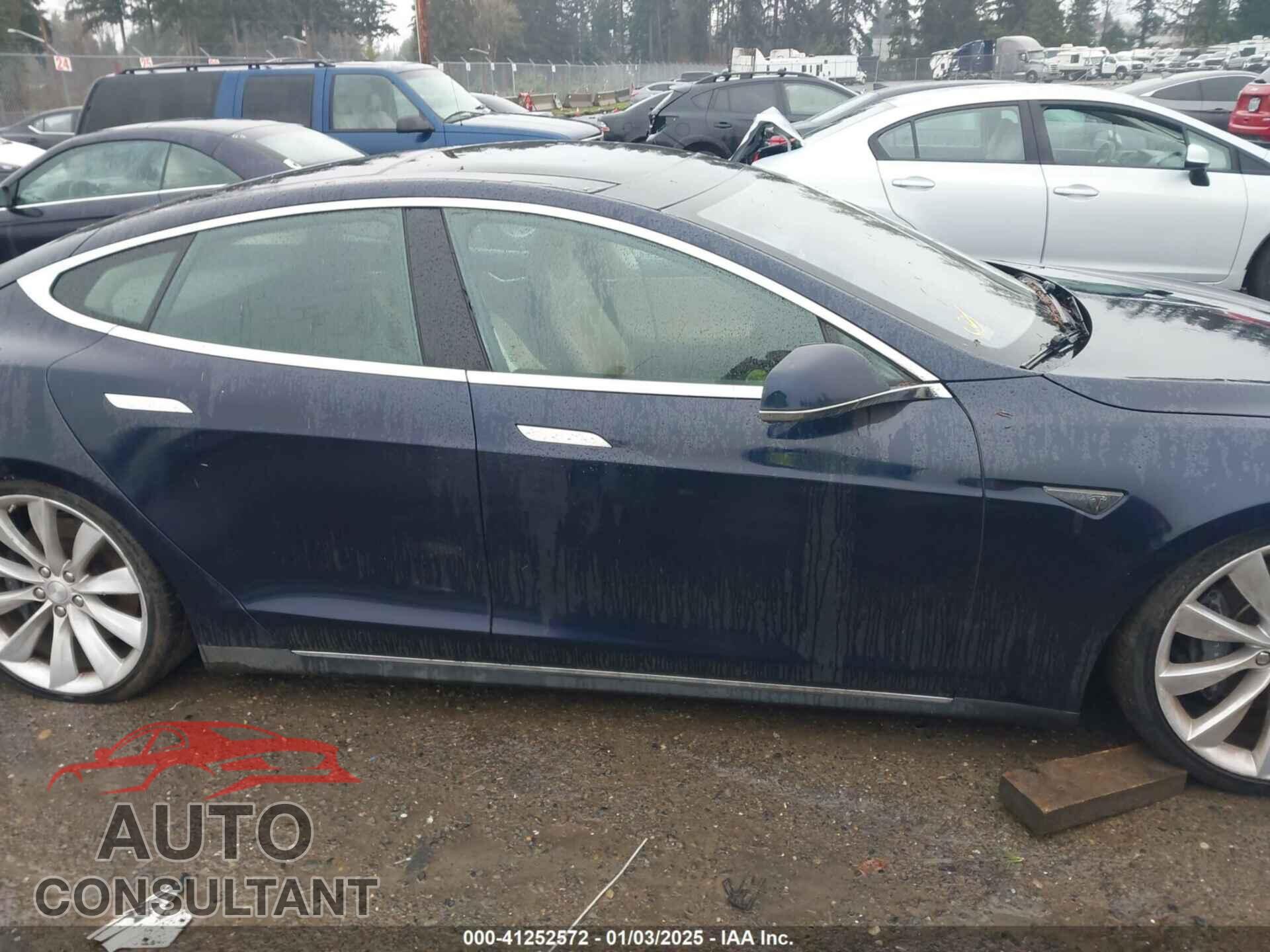 TESLA MODEL S 2013 - 5YJSA1CN9DFP12873
